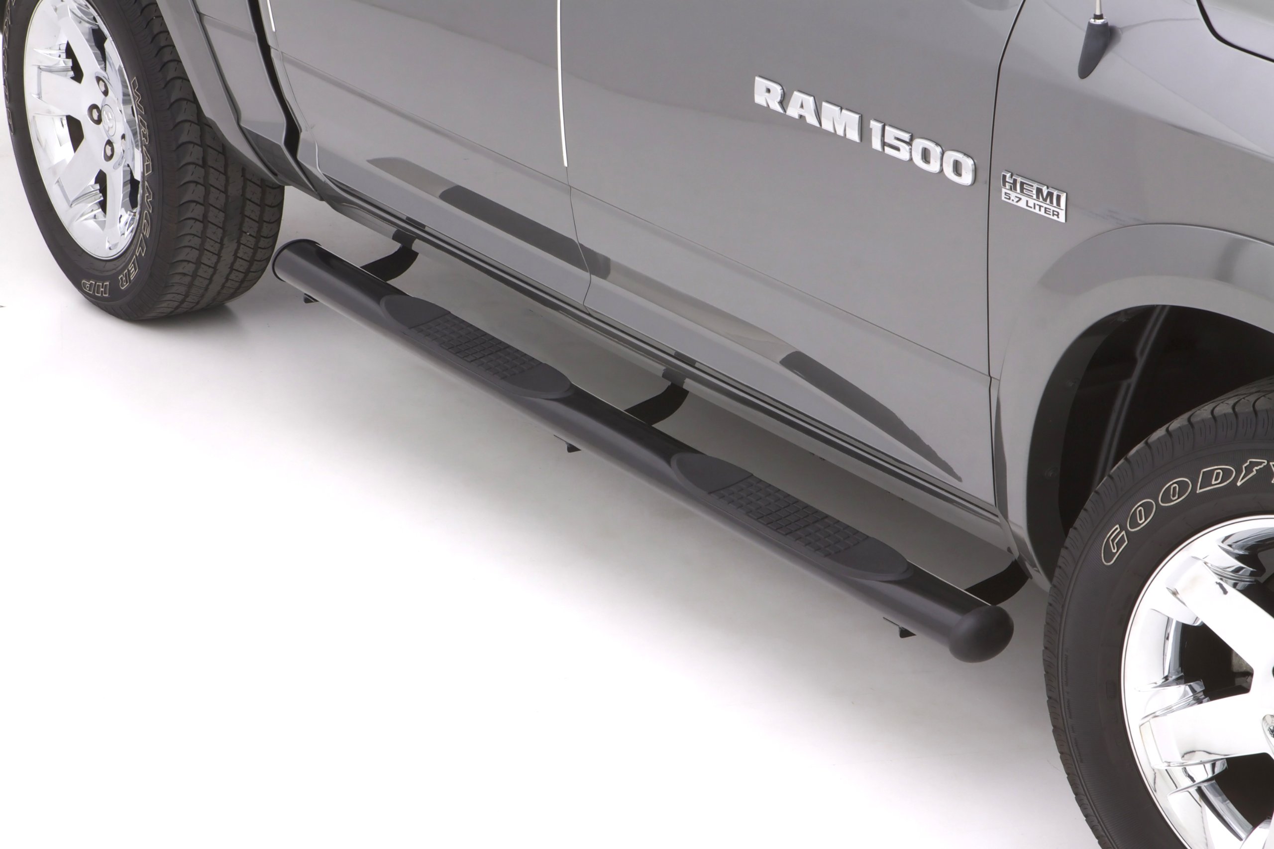 RealTruck Lund 23578357 Polished Stainless Steel 4