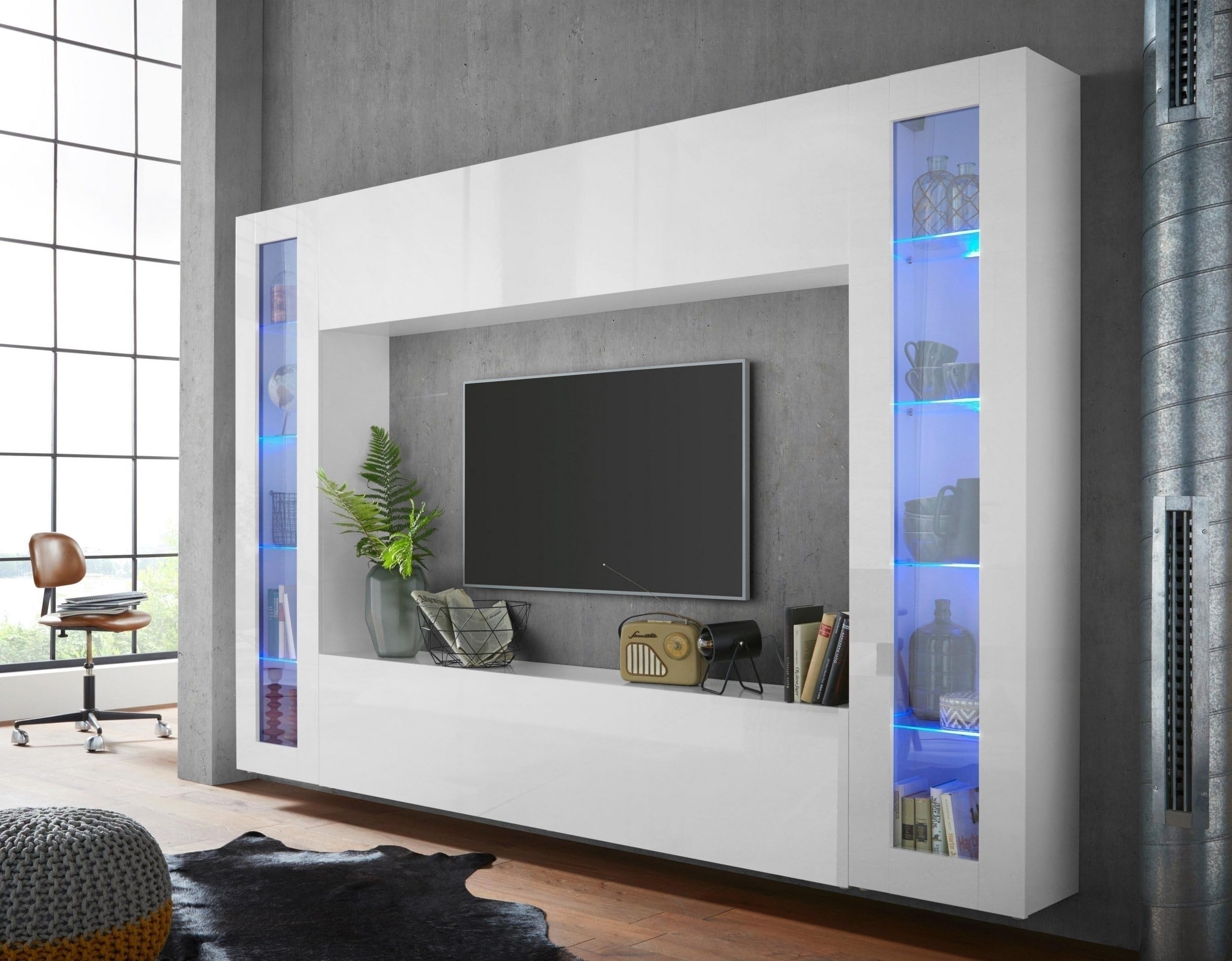 möbelando Vitrine >Benevent< Moderne Vitrine, aus melaminharzbeschichteter Spanplatte, in Weiß Hochglanz, mit 1 Glastür, 4 Glaseinlegeböden - 40x180x30cm (BxHxT), Made in Italy