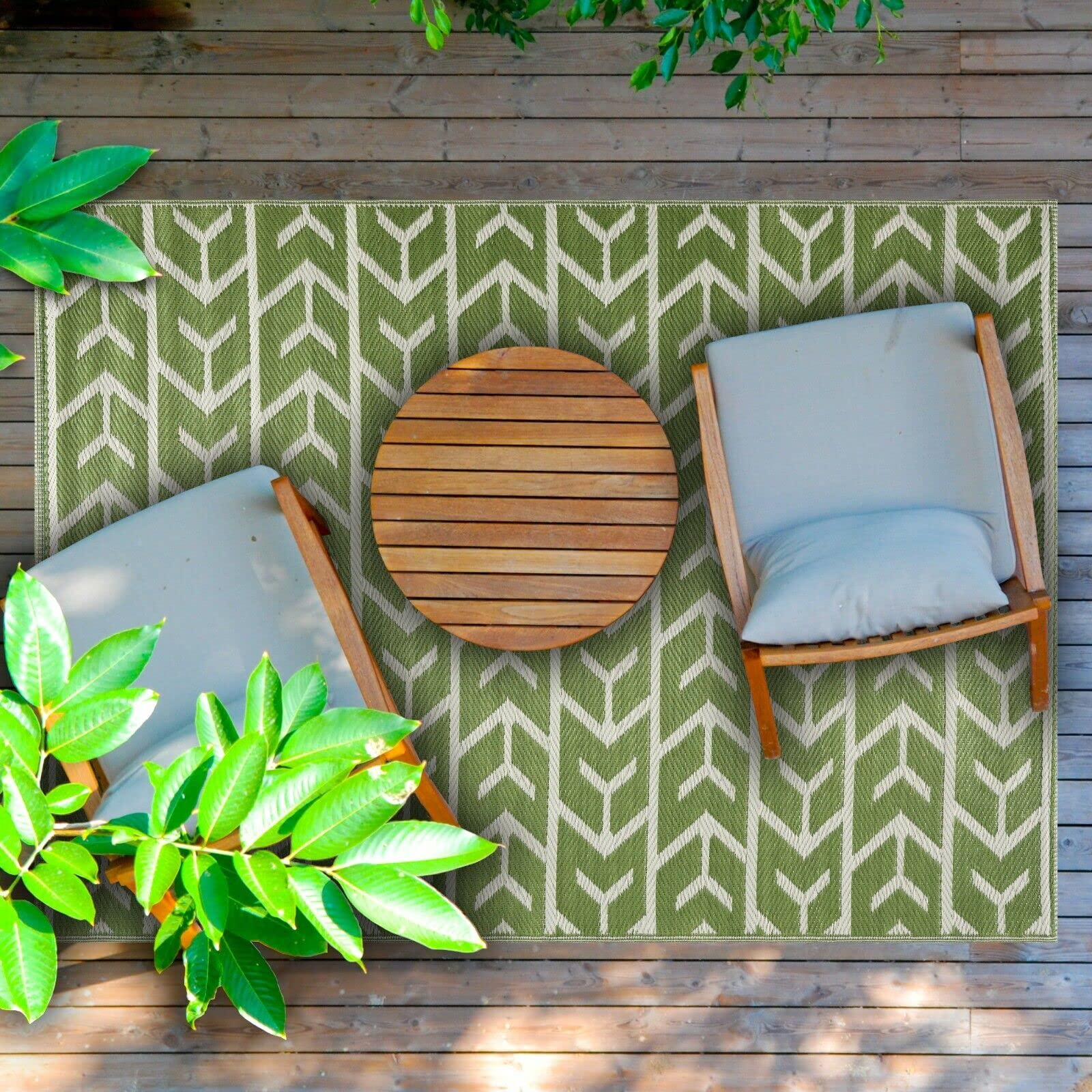 PLAYA RUG Crease-Free Reversible Indoor/Outdoor Recycled Plastic Floor Mat/Rug - Weather, Water, Stain, Fade and UV Resistant - Amsterdam- Green & Creme (4'x6')