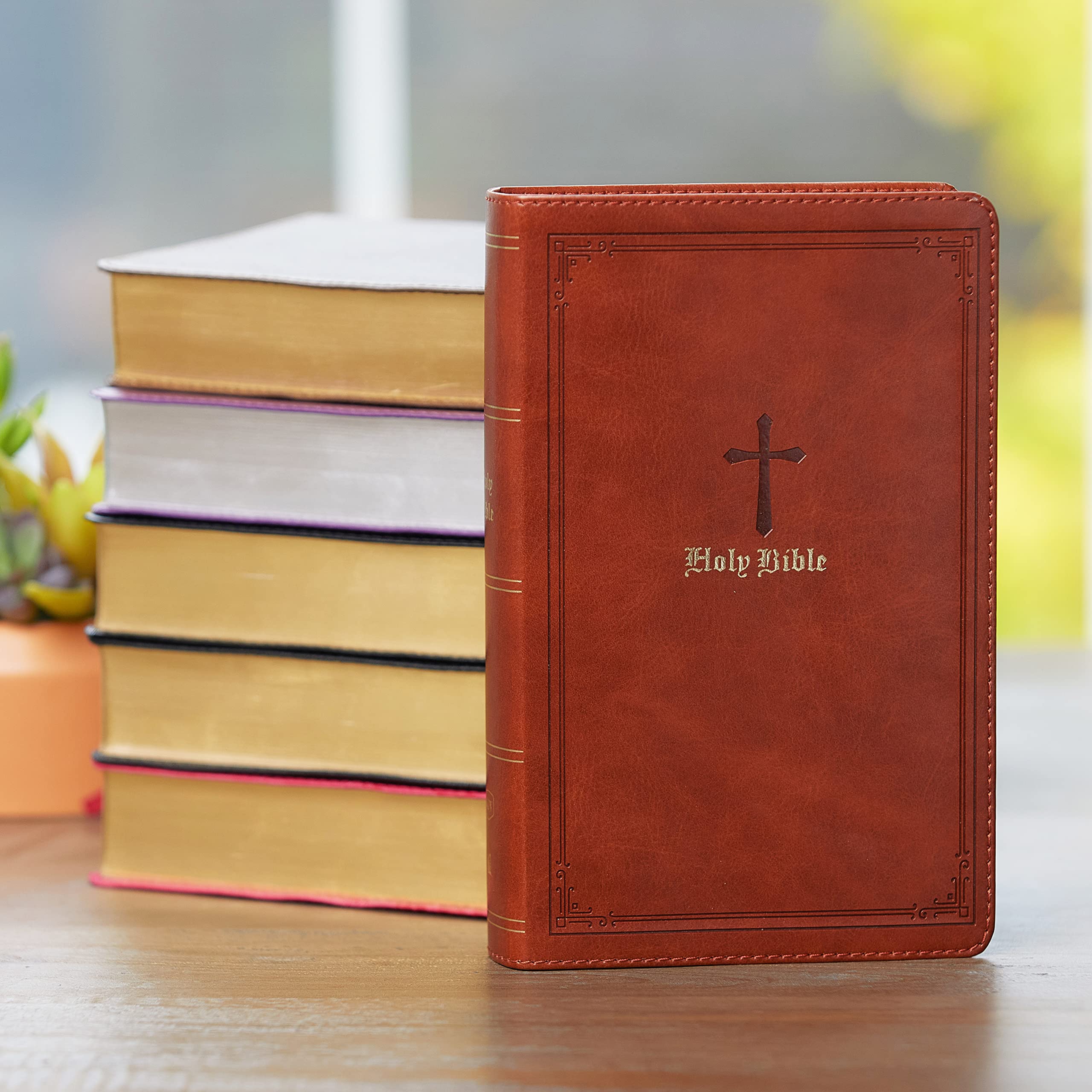 KJV Holy Bible: Large Print Single-Column with 43,000 End-of-Verse Cross References, Brown Leathersoft, Personal Size, Red Letter, Comfort Print: King James Version: Holy Bible, King James Version