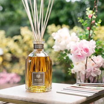 Dr. Vranjes Giardino di Boboli Diffuser 250 ml + Double Pack of White Sticks (3 Pieces Bundle) - Luxury Home Fragrance, Reed Diffuser, Main Scent Floral, Made in Italy