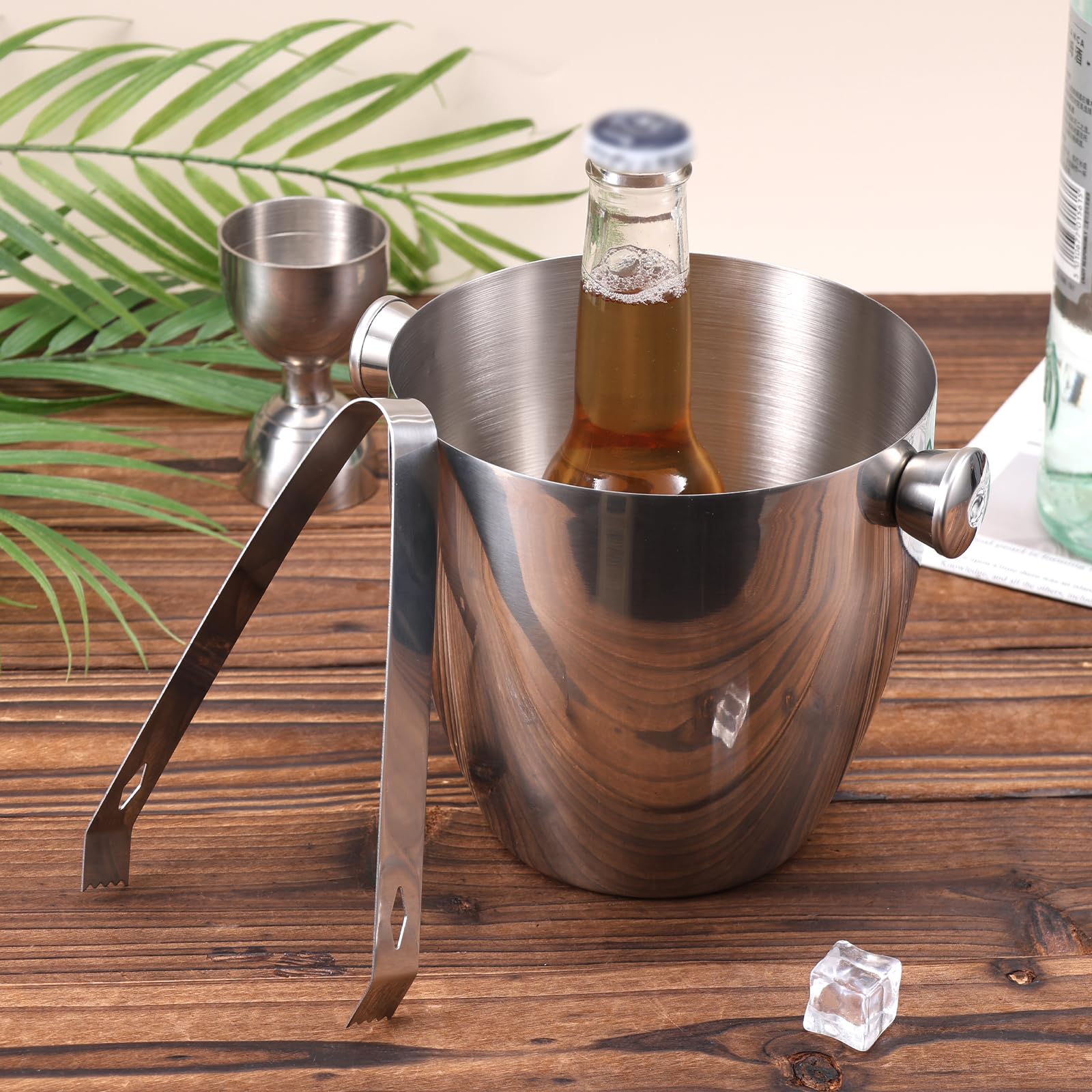 Gosknor 1,5L Acciaio Inossidabile Secchiello Ghiaccio con Pinze, Compatto Contenitore Porta Ghiaccio per Cocktail Birra Vino Secchiello Champagne Mantiene Congelato più Lungo Casa Bar Feste