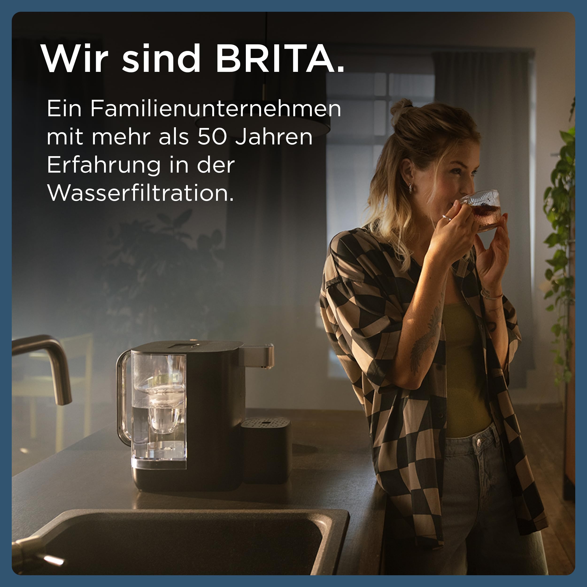 BRITA Cube Heißwasserspender mit Wasserfilter-System (4 Liter) weiß | Tassenvolumen-, Temperatureinstellung, bakterienfreies Wasser dank UV-C-Technologie, MAXTRA PRO Extra Kalkschutz Wasserfilter
