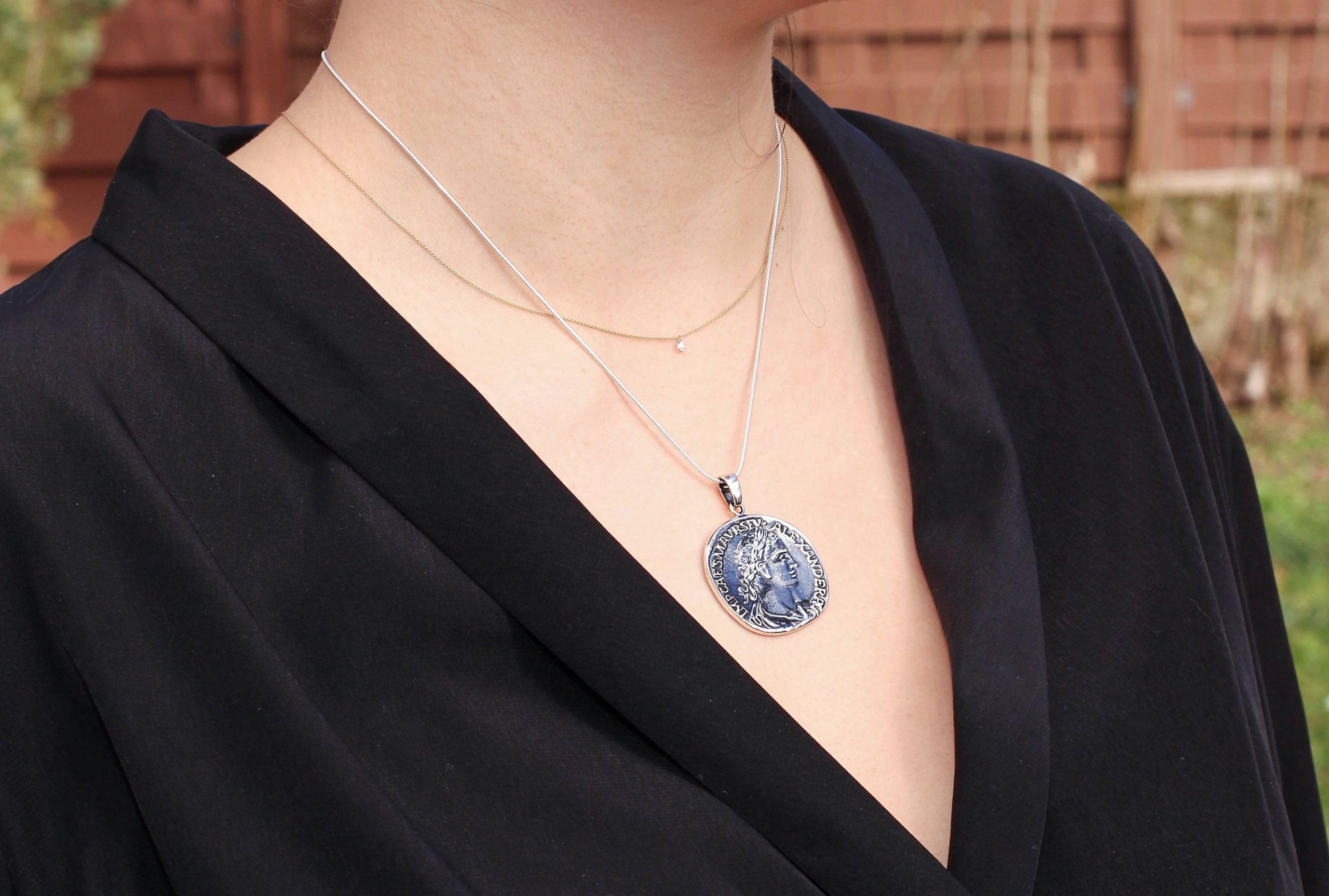SILBERMOOS Damen Anhänger Münze Nachbildung antik römisch Kaiser Caesar rund geschwärzt 925 Sterling Silber