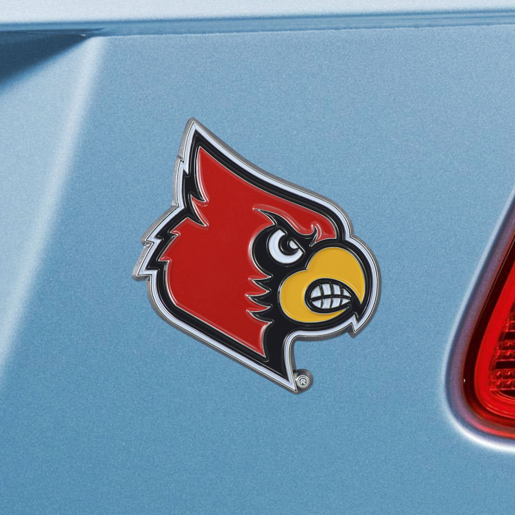 Logotipo del equipo troquelado de Louisville Cardinals: emblema 3D para tu coche 6