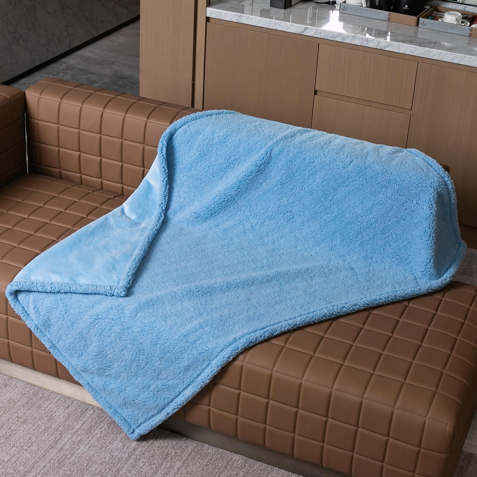 Maidewow Waterproof Dog Blanket Reversible Fluffy Jauquard Pet Throw Blanket for Bed Couch Cover Blue Puppy Blankets Leakproof Sofa Couch Washable Cover Cat Pet Blanket for Warm-Blue,M