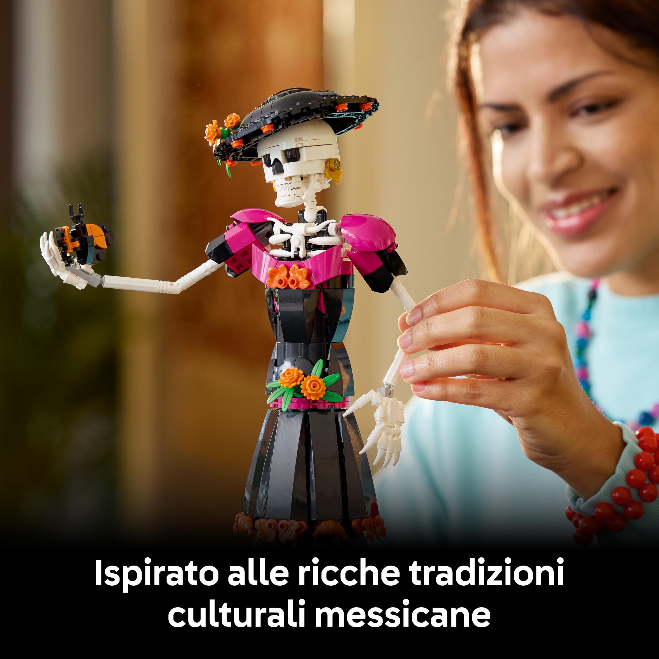 LEGO Ideas La Catrina - Kit di Modellismo per Adulti con Action Figura di Scheletro, Fiori Finti e Farfalle Monarca - Decorazione per la Casa per il Día de los Muertos - Idea Regalo Fai da Te - 21372
