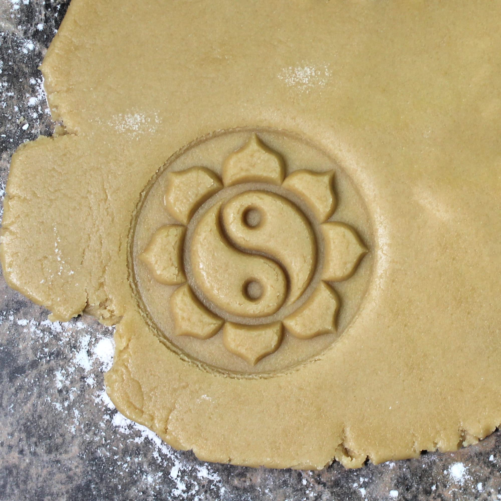 Sello de galletas de madera, 2.5 pulgadas (Yin Yang Lotus CS-034)