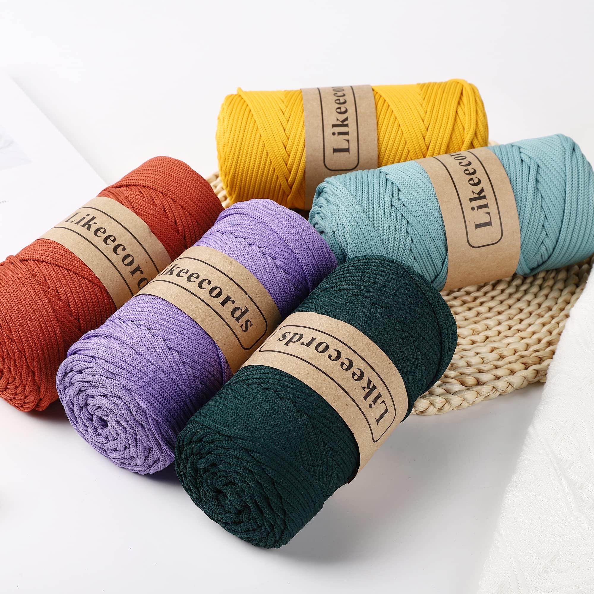 Likeecords Cordon macramé en Polyester tressé de 4 mm - Fil élastique pour Crochet de Boucles de Sac pour projets d'artisanat, suspensions de Plantes, Sacs et Accessoires d'intérieur - 128 m - Noir