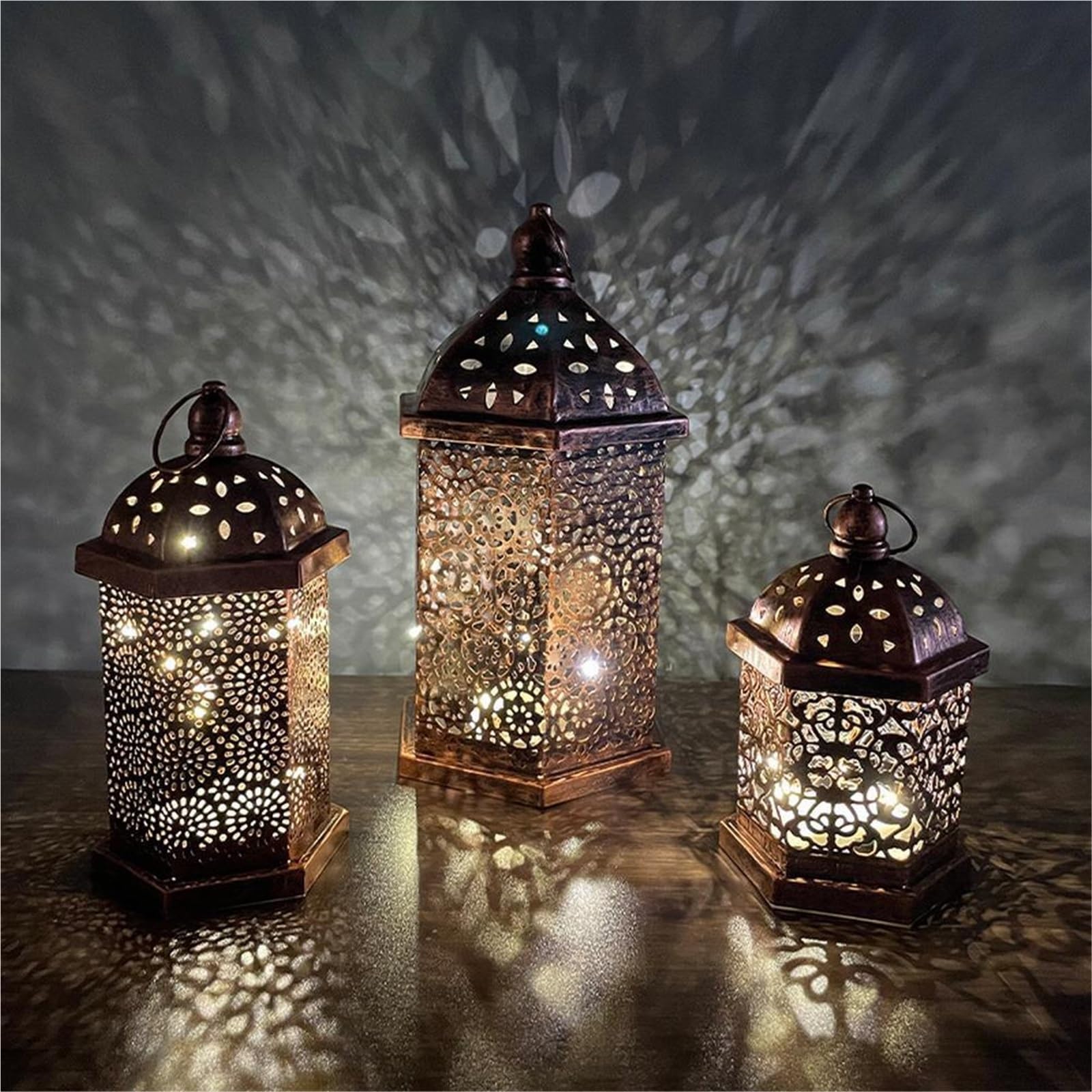 Portavelas Decor Farol Colgante de Metal con Efecto latón, 3 tamaños, pequeño, Mediano y Grande, Arte en Hierro, luz Hueca, decoración(M)