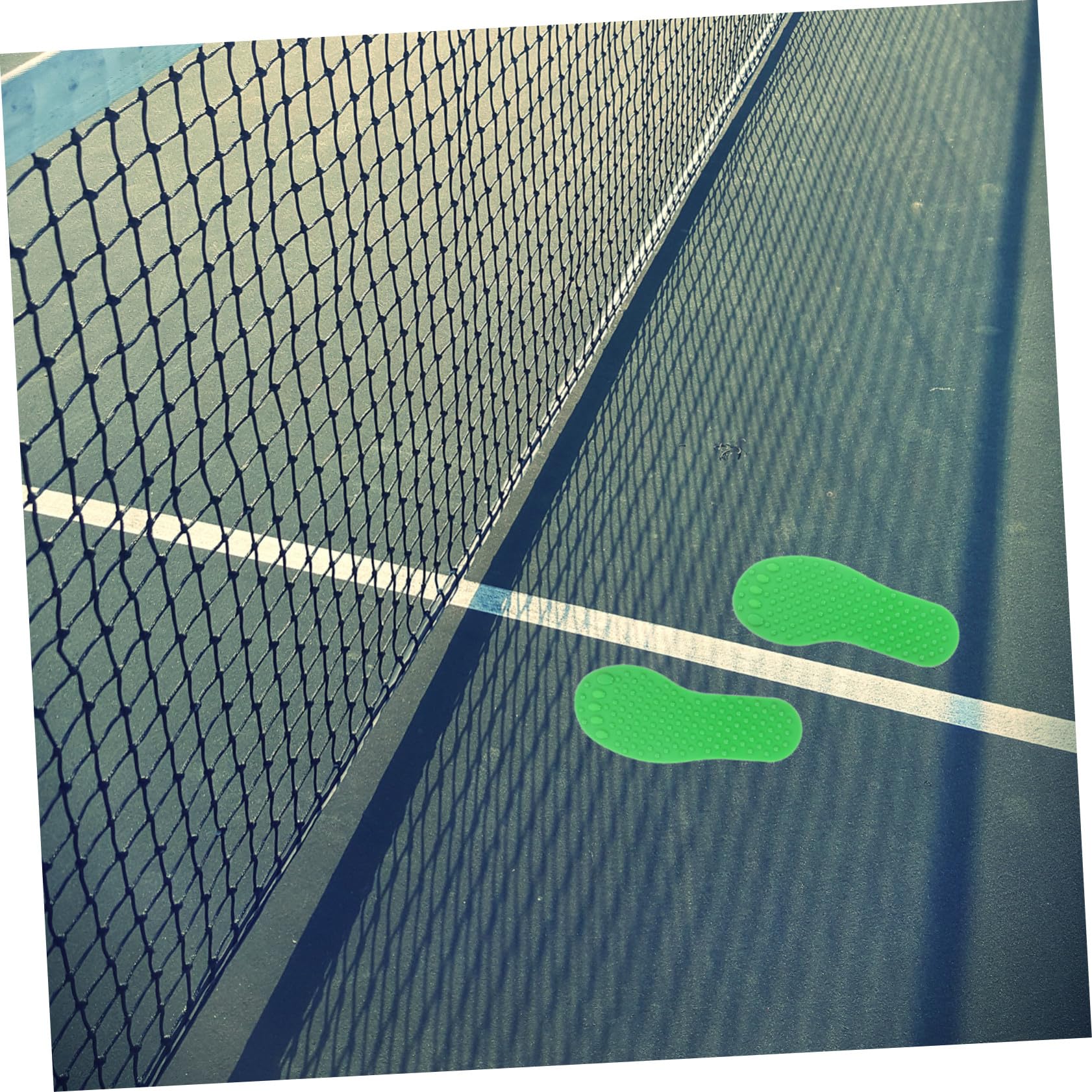 Mikikit Marqueurs de Sol en Forme de Pied 10 Pièces en PVC Solide et Faciles à Retirer pour Entraînement de Football en Intérieur et Extérieur Terrain de Tennis Style Aléatoire