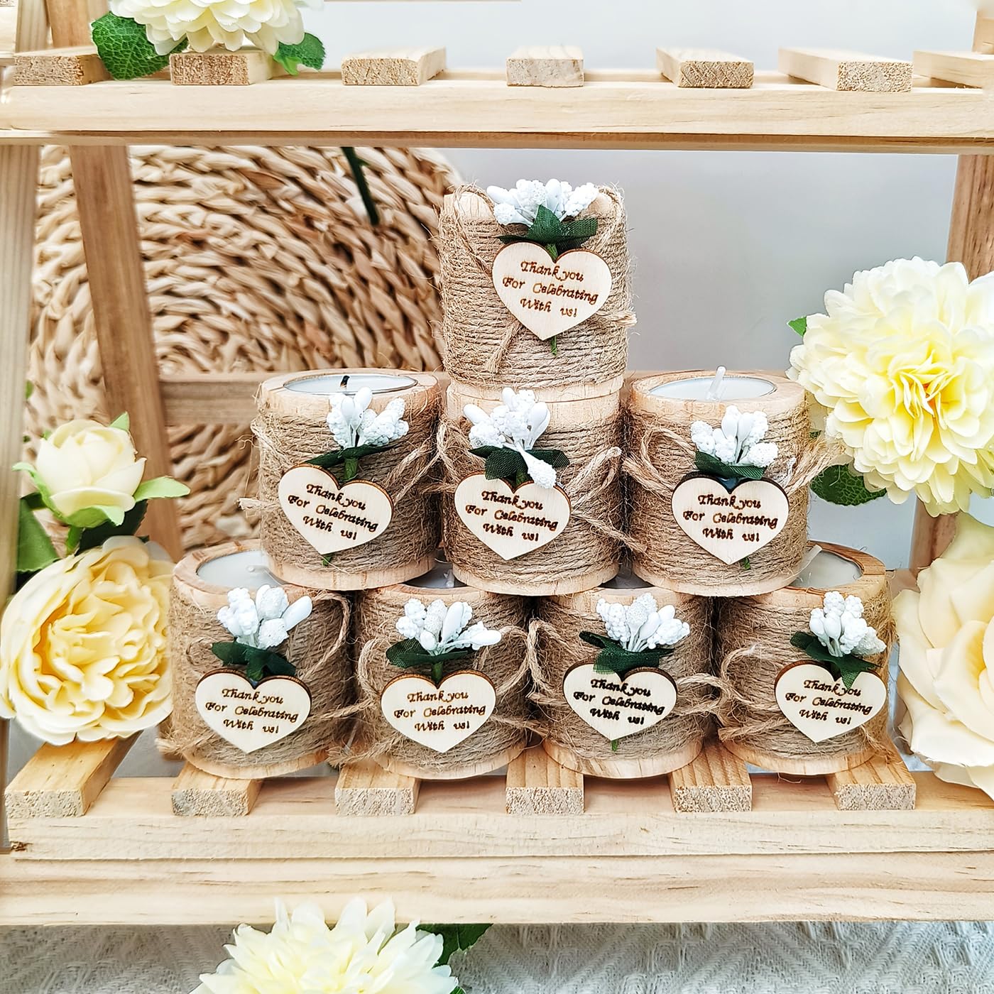 Personalisierte Hochzeitskerze, Gastgeschenke für Gäste in Großpackung, rustikaler Teelichthalter aus Holz, Brautparty, rustikale Hochzeitsdekoration (50 Stück)