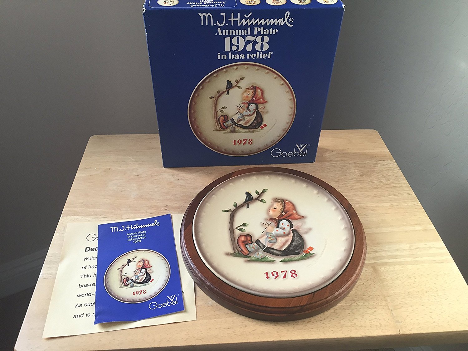 Amazon.com: HTF-1978 Goebel Hummel Annual Plate in Original Box