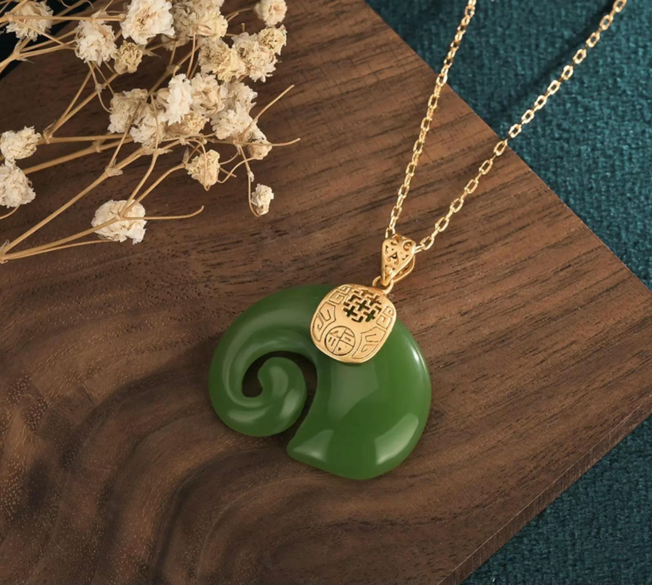 Collier Pendentif éléphant en Jade, chaîne plaquée Or 18 carats, Bijou rétro délicat