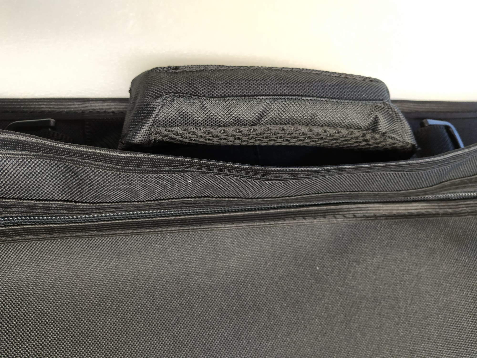 KB-68 Sacoche pour clavier avec bandoulière et poche 68 x 26 x 9 pour Casio sa-76, sa-77, medeli mc37a et autres dimensions similaires