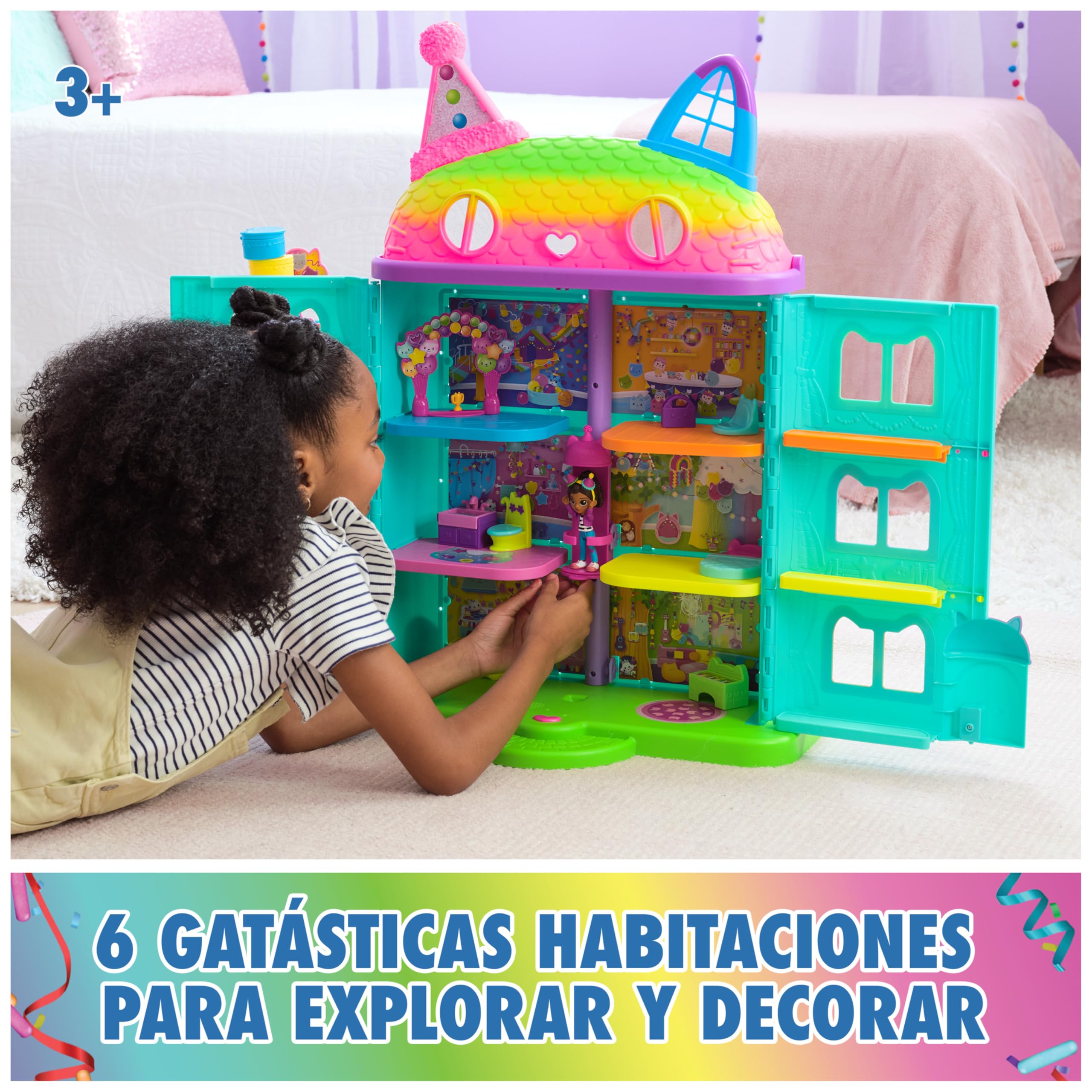 LA CASA DE MUÑECAS DE GABBY - CASA DE MUÑECAS FESTIVA GABBY'S DOLLHOUSE CON SONIDOS, FIGURA, 14 ACCESORIOS ARCOIRIS Y 2 CAJAS SORPRESA - 6070742 - Juegos Infantiles - Juguetes Niños 3 años +