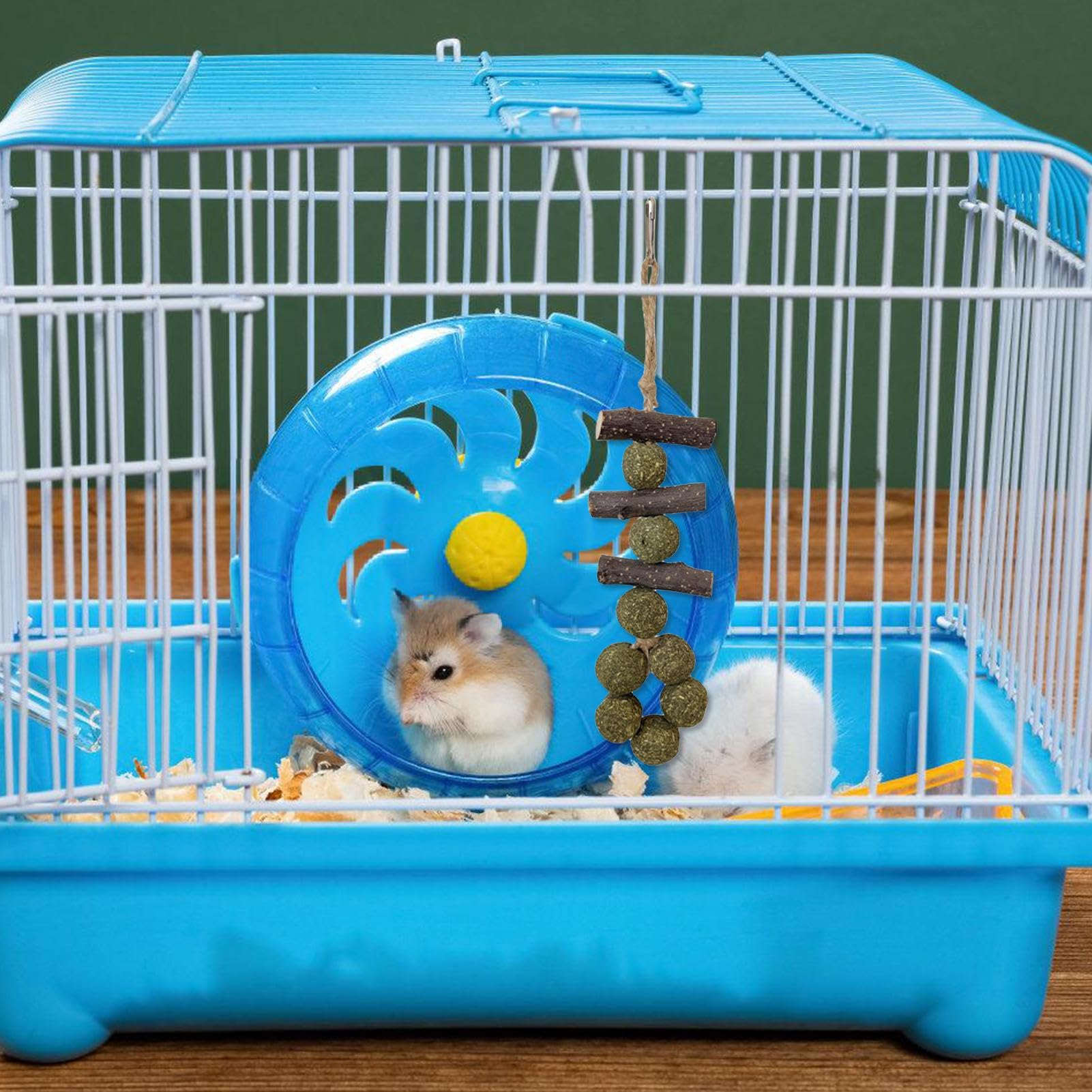 Hamster Kauspielzeug – Aus Zweigen, Gras & Maiskolben, Mit Aufhängeband, Für Nager