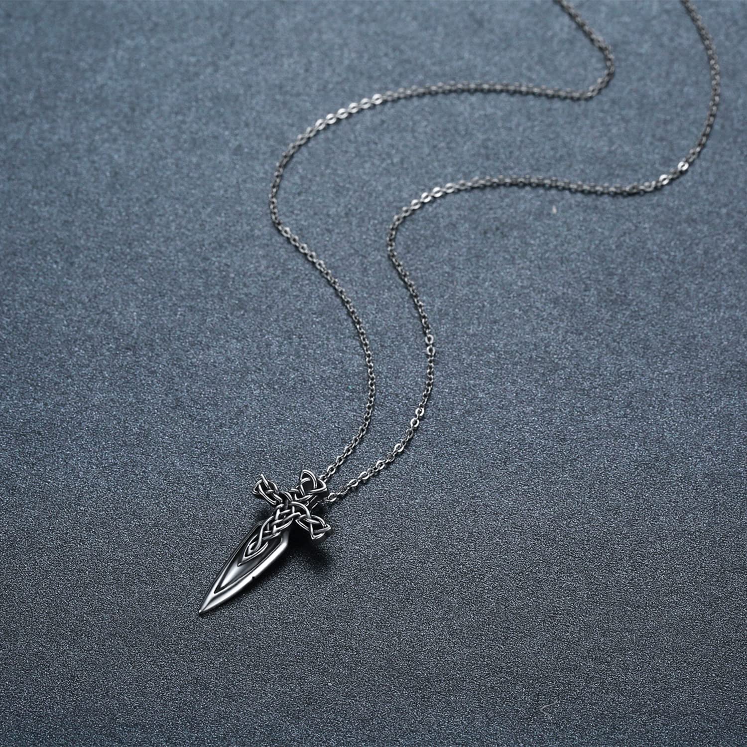 Collar de espada para hombre, plata de ley 925, nudo celta negro, colgante de espada de ángel guardián, collar de cruz, joyería gótica retro vikinga, regalo para hombres, novios y mujeres, Plata