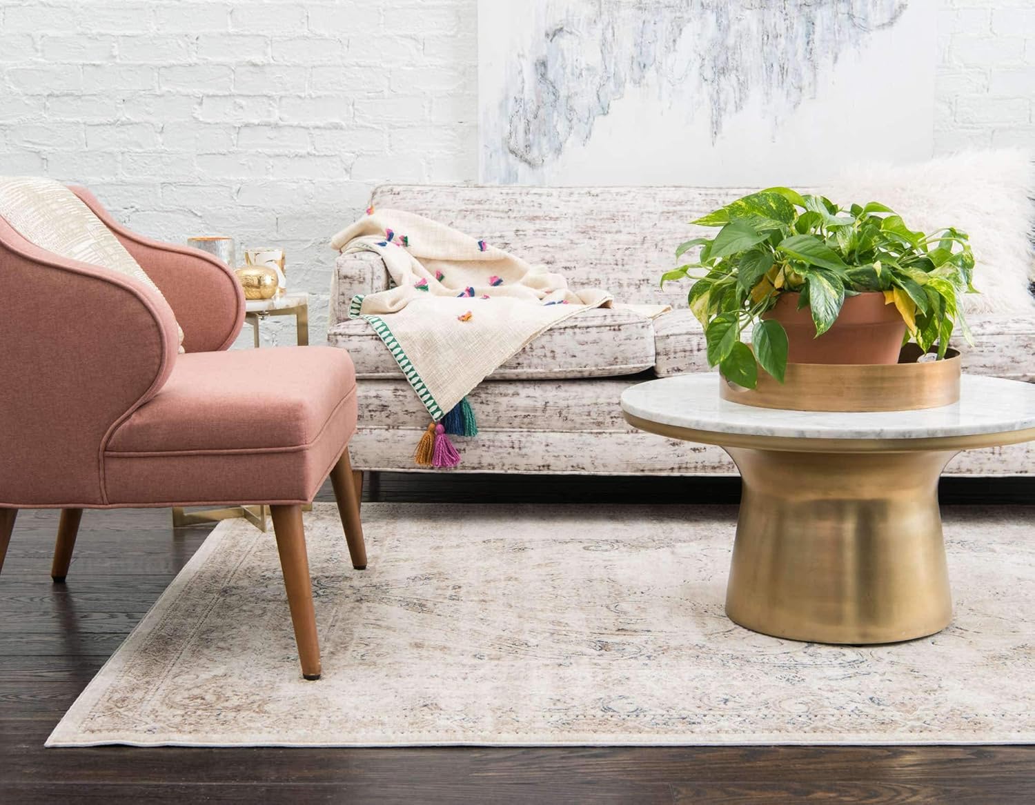 Unique Loom Chateau Collection Area Rug - Wilson (5' 1" x 8' Rectangle, Beige/ Blue)