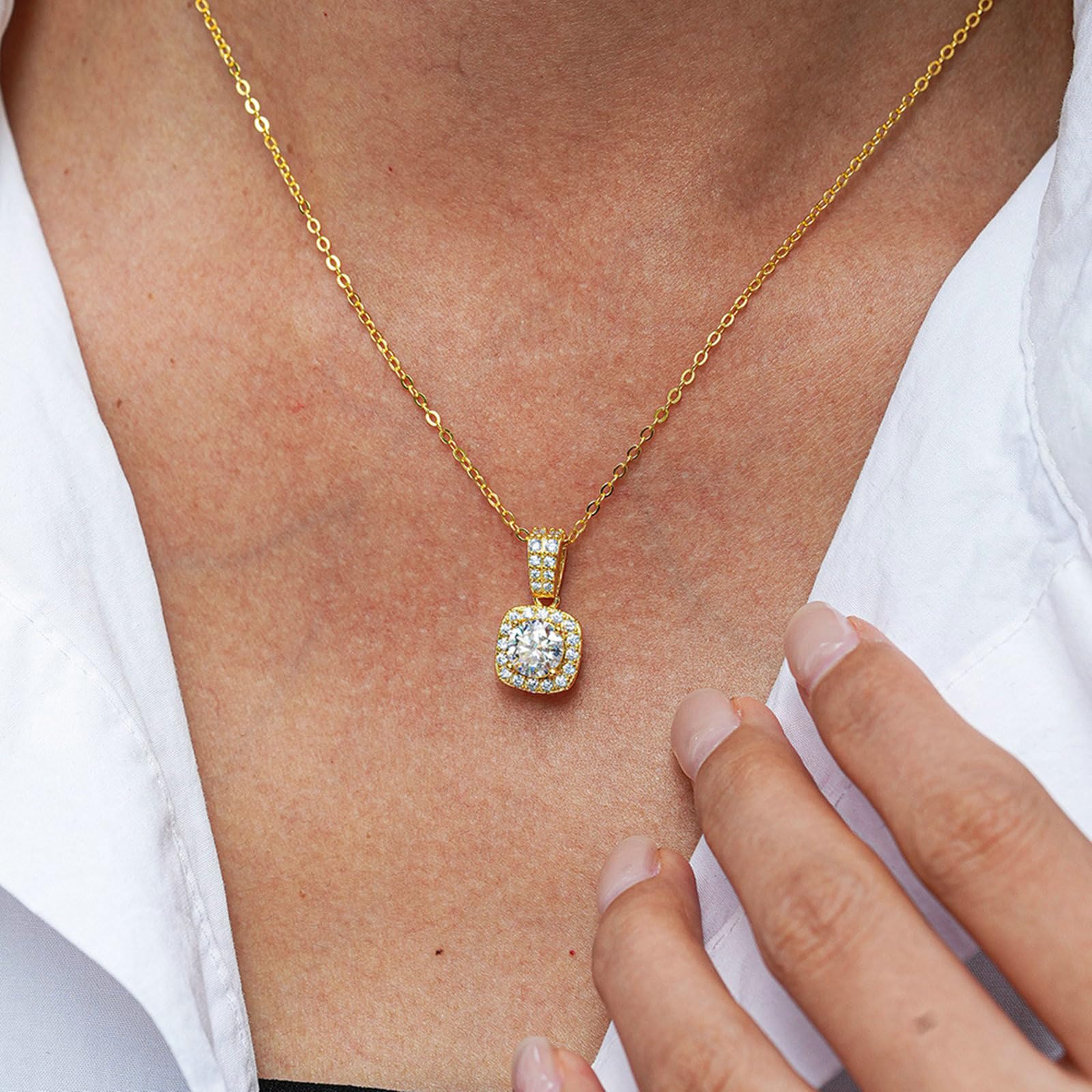 Collar con colgante de oro de 9/14/18 quilates, cuadrado con collares redondos de moissanita para mujer