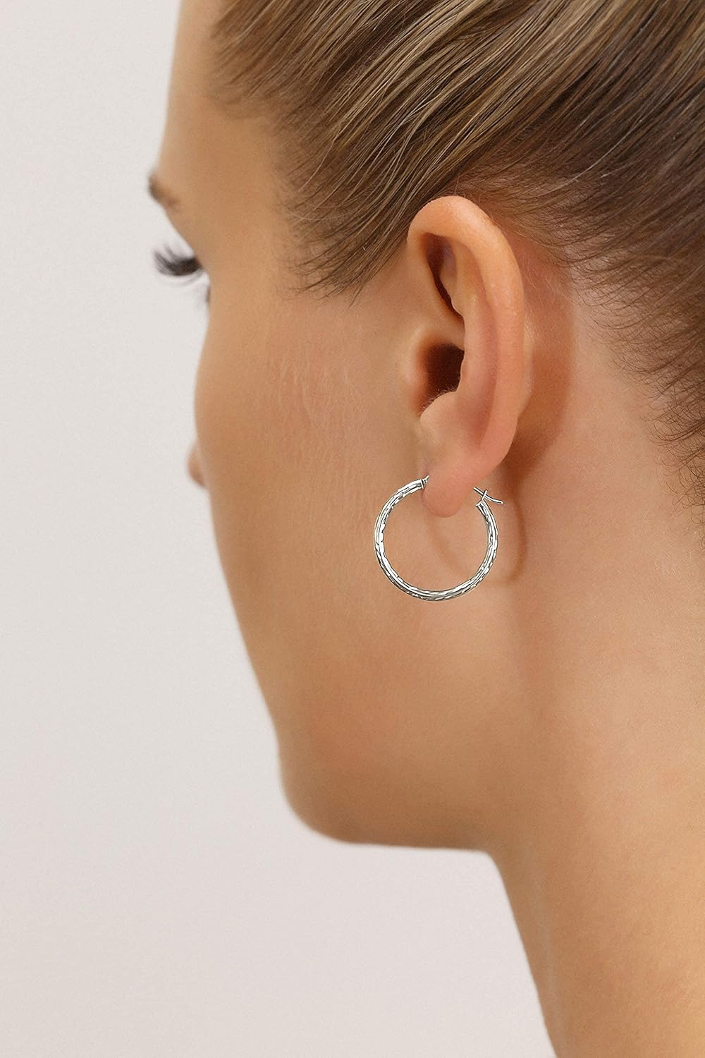 14k White Gold Hand Engraved Full Diamond-cut Round Hoop Earrings - Image 2