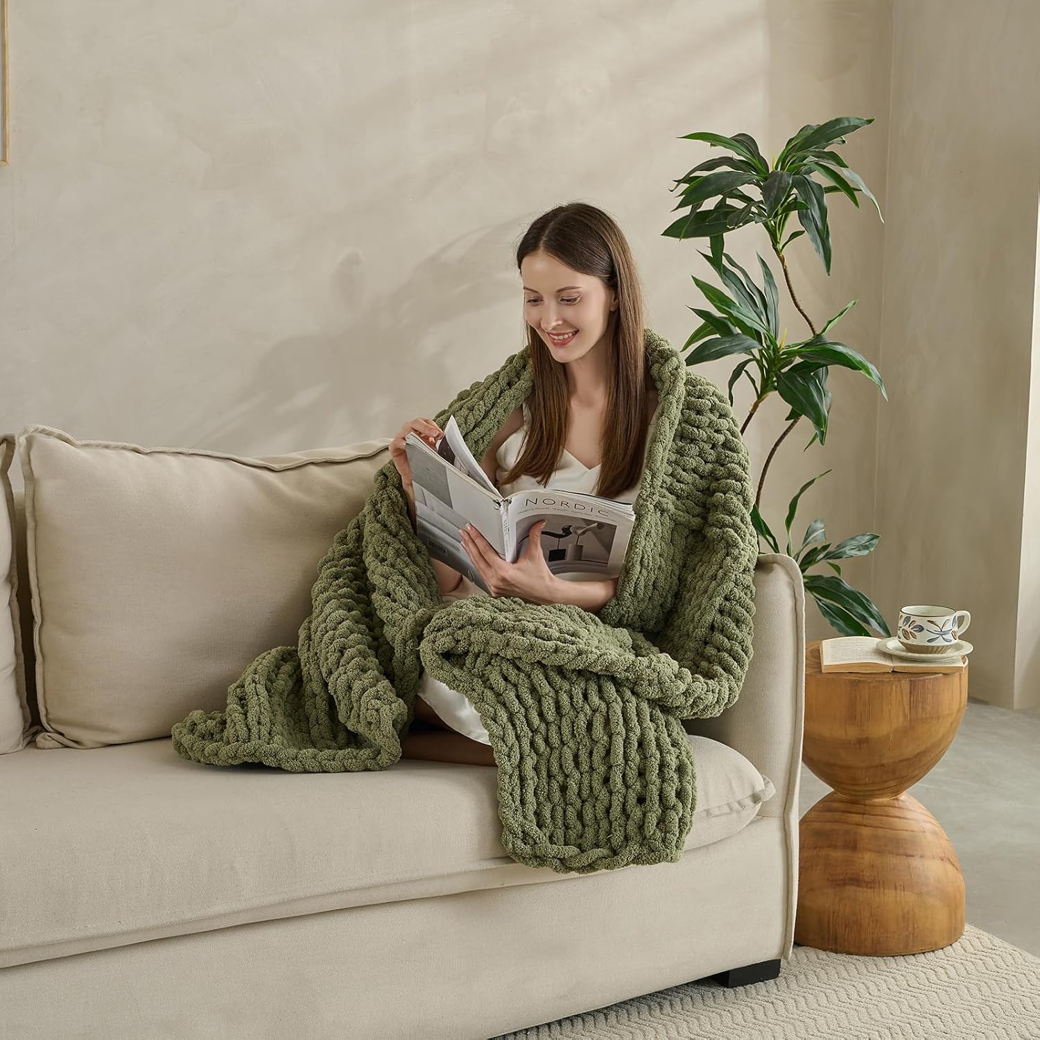 Soft Knitted Throw Blanket - 50x60 Inch Cozy & Lightweight All-Season Blanket, Wrinkle-Resistant Polyester for Couch, Bed, Sofa, Reading Nook (Green)