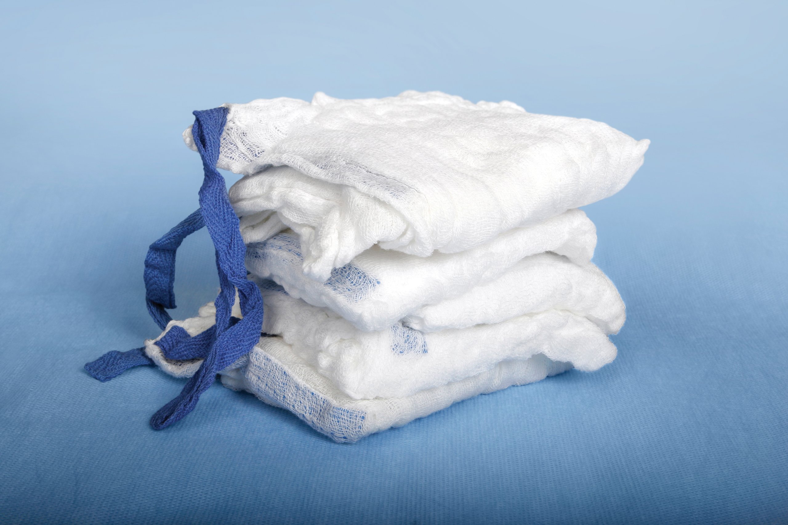 Medline X-Ray Detectable Sterile Lap Sponge Tray, 18" x 18", Pack of 20