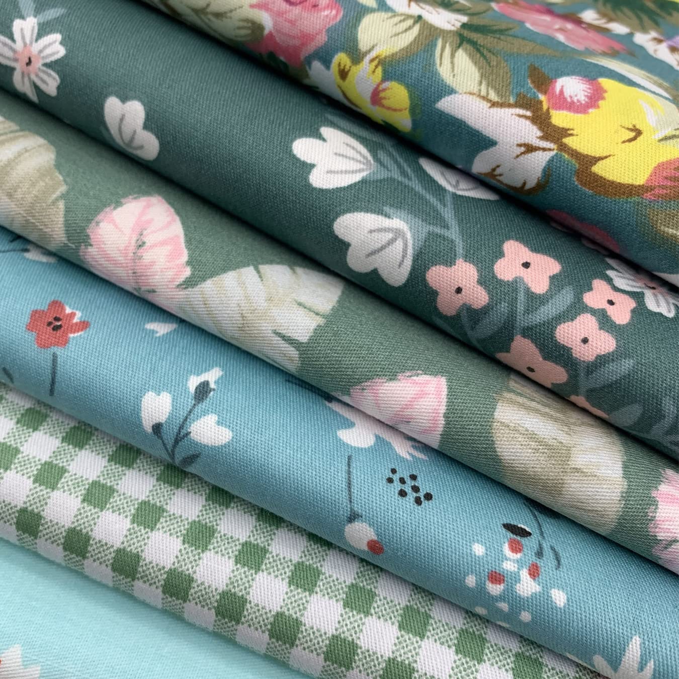 UOOOM 6pcs 50 x 50cm Patchwork Cotton Fabric DIY Handmade Sewing Quilting Fabric Different Designs (Blue Green) - Image 4