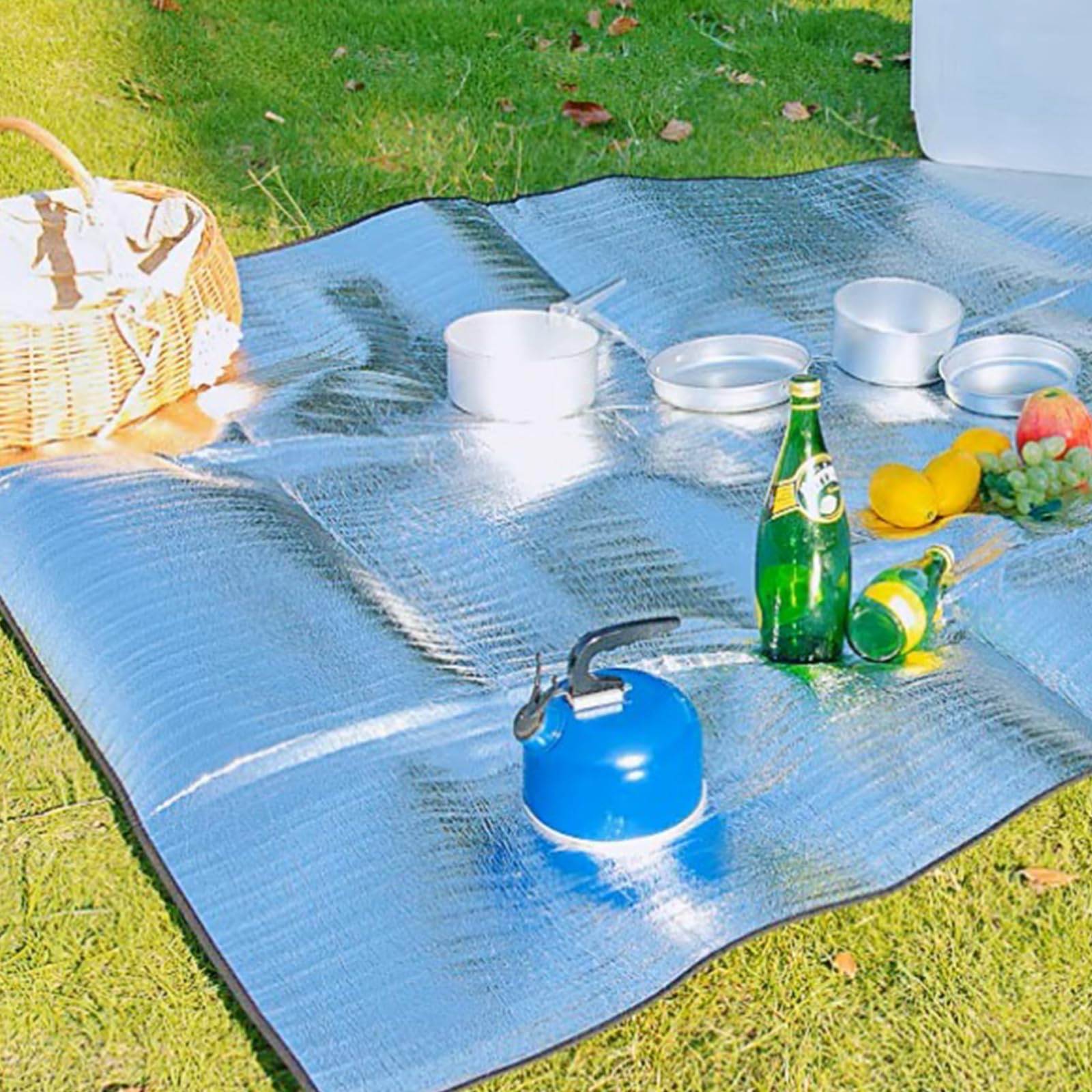 Tappetino Isolante in Alluminio, 200 x 150 cm Stuoie da Spiaggia Pieghevole, Stuoia Campeggio, Tappetino da Picnic in Schiuma, Materassino Isolante Anti-umidità, Esterna Della Stuoia Di Picnic
