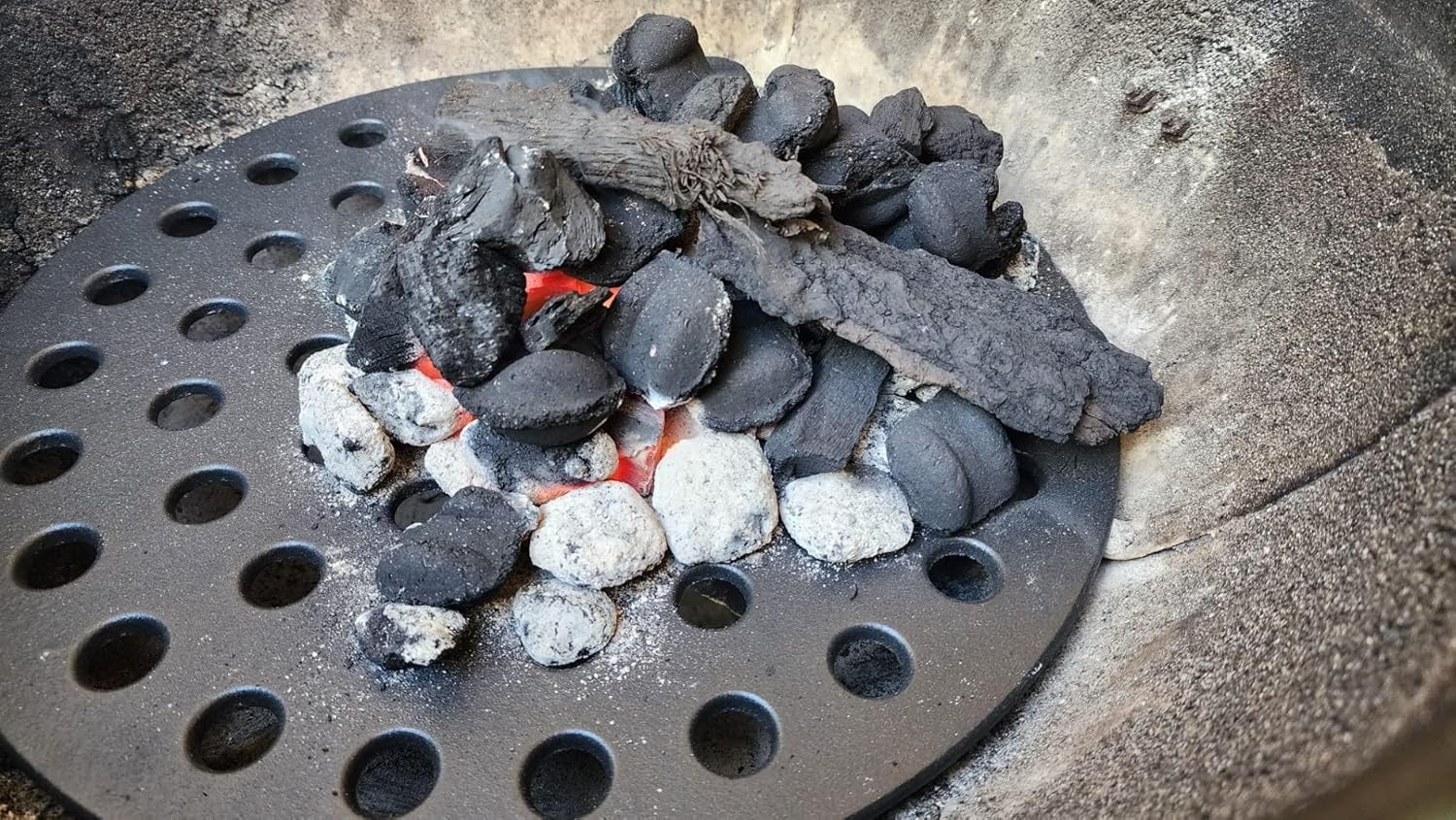 17 inch Round Cast Iron Fire Grate Replacement Parts for XLarge Big Green Egg,Fire Grate Bottom Grate Grill Parts for Weber 22" Charcoal Grill,XL Big Green Egg Accessories