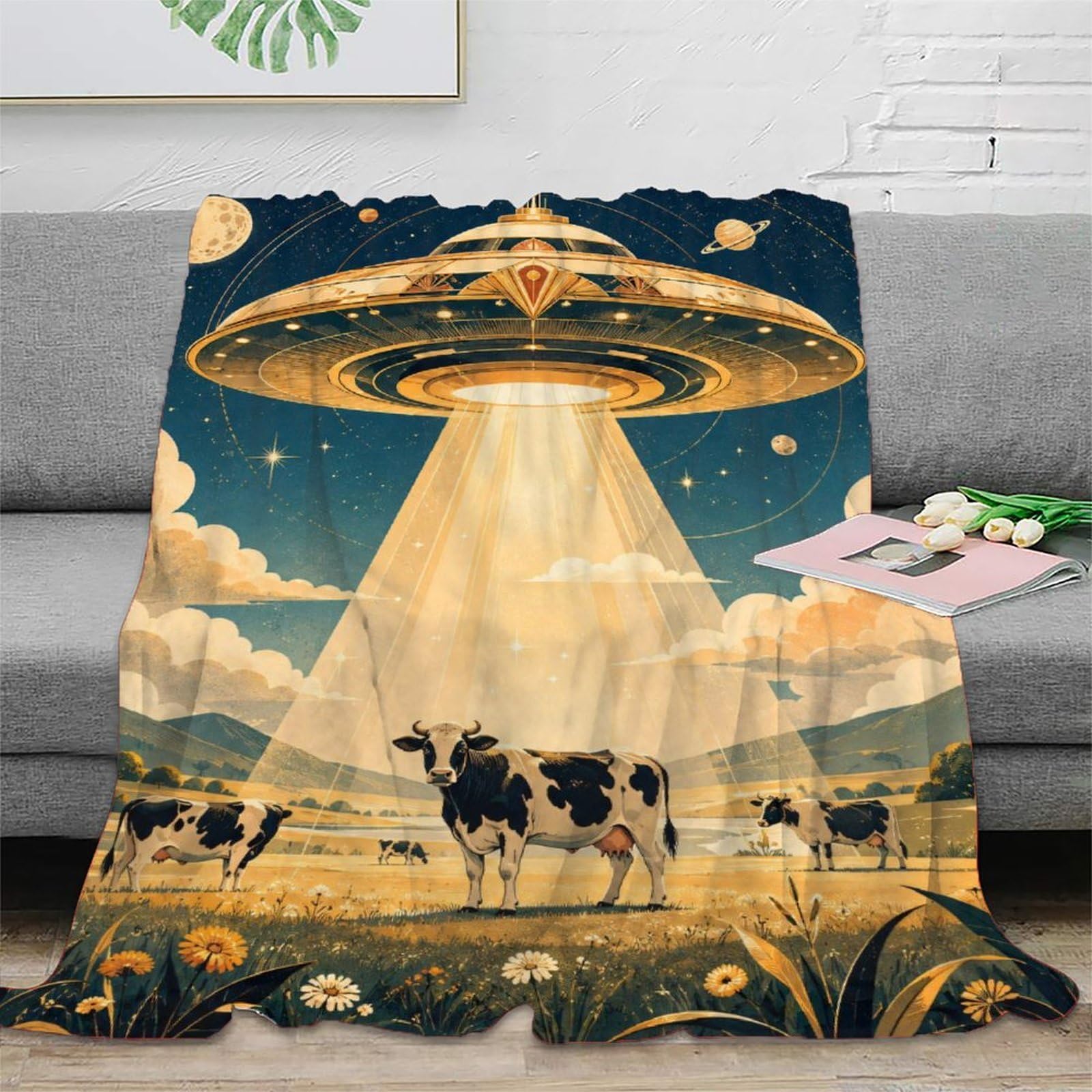 H3B8U2Y5 UFO Cattle Cosmic Sky Blanket, Flannel, Nap, Cosmic Pasture Design