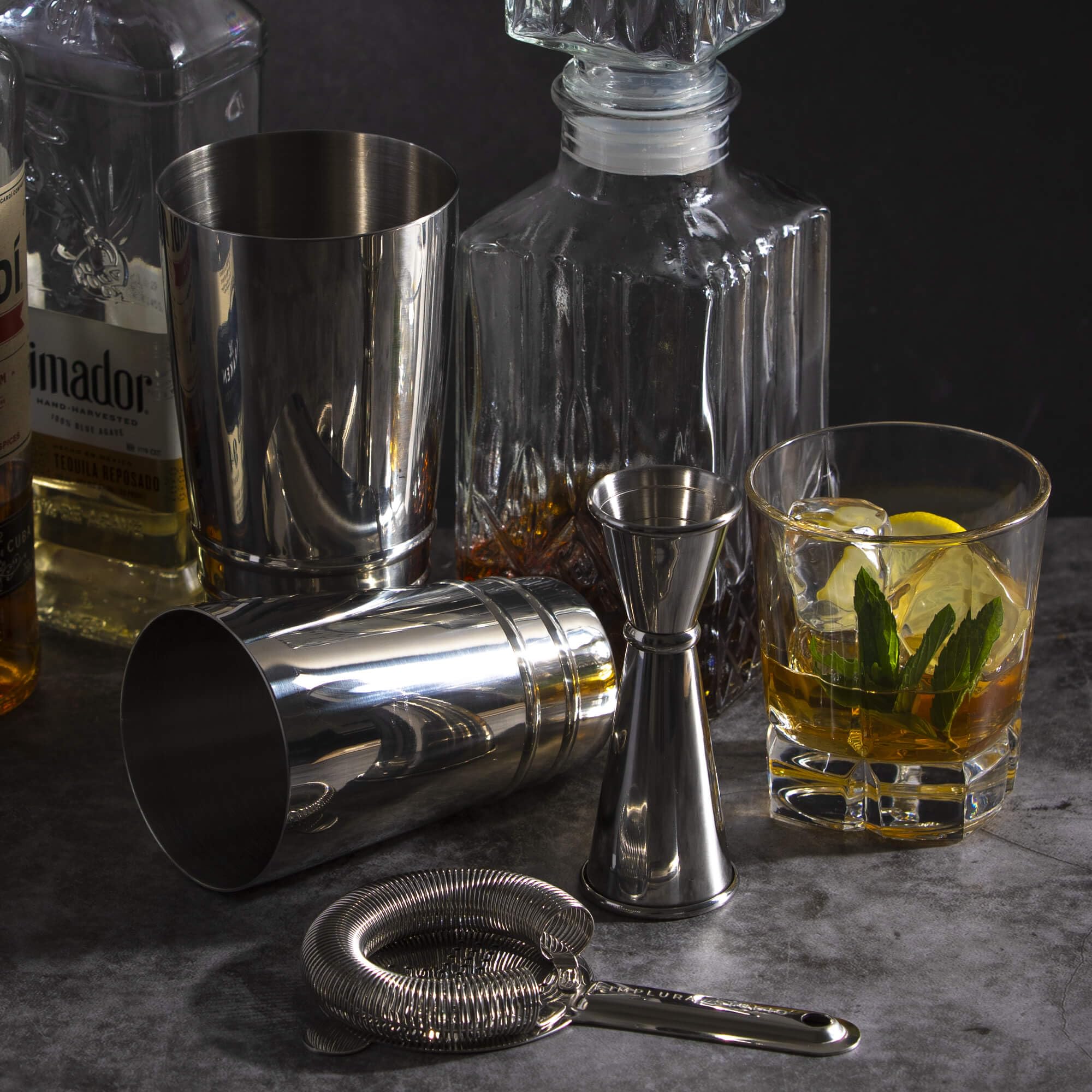 Set di 4 shaker Boston con colino Hawthorne e misurino giapponese, in acciaio inox 304, set da cocktail ponderato – Set shaker Boston – Shaker per barista – Shaker per cocktail