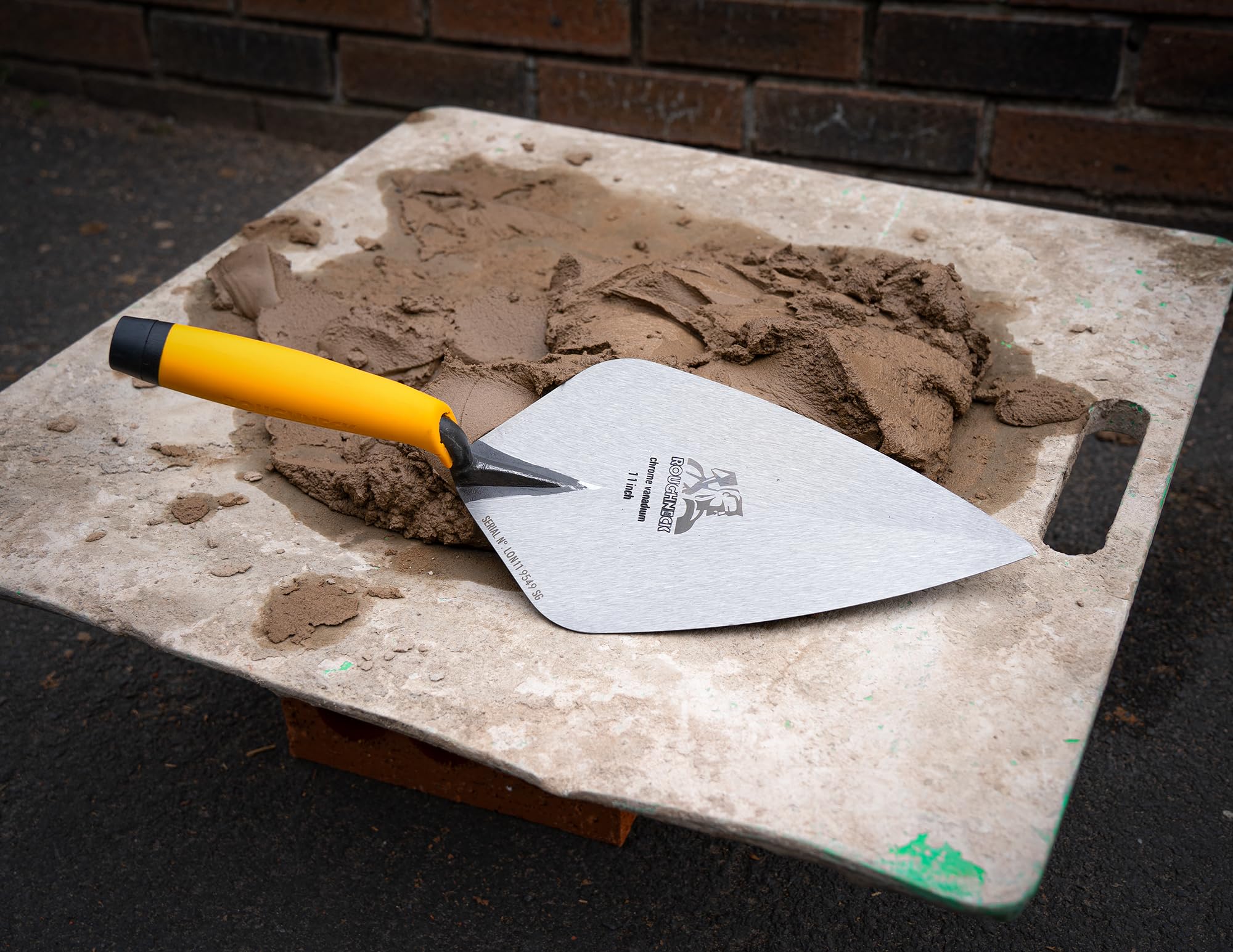 ROUGHNECK® ROU51011 London - Paleta de ladrillo con patrón de 280 mm