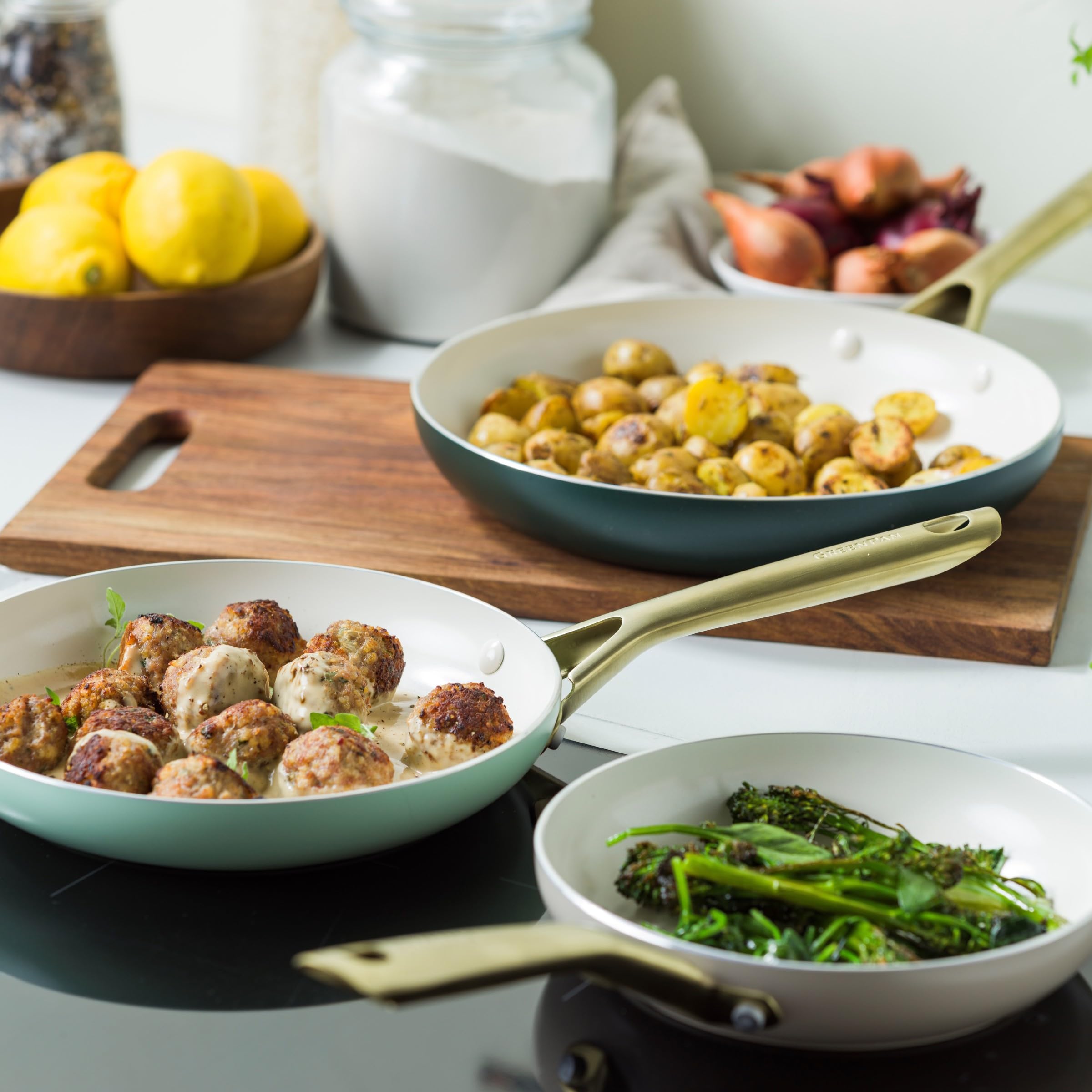 GreenPan Shades Set di 3 Padelle Antiaderenti in Ceramica Ø 20/24/28 cm, Senza PFAS, Adatte all'Induzione, Manici in Acciaio Inox Color Champagne, Lavabili in Lavastoviglie, Naturale