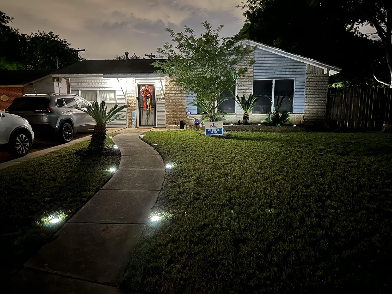 ZFITEI 12 Pack Solar Ground Lights Outdoor,8 LED Solar Garden Lights with 600mAh Battery & 8H Runtime for Lawn,Pathway（Bright White ） — view 8