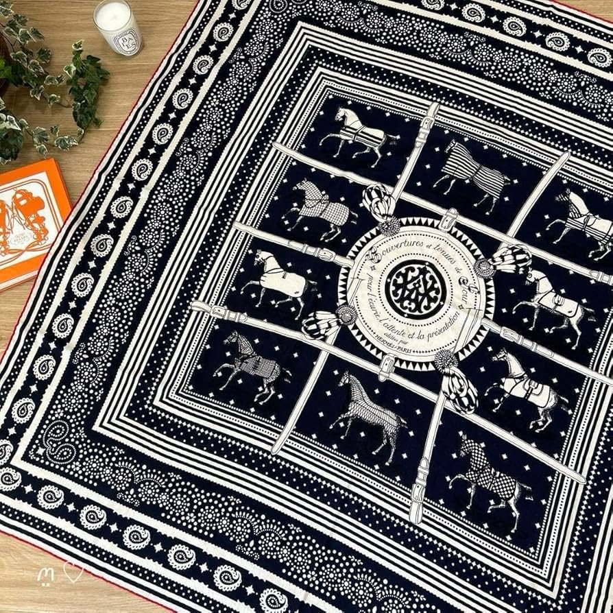 エルメス カレ140《馬着》カレジェアン 大判スカーフ カシシル 馬具柄 希少 HERMESエルメス カレジェアン140 馬着 バンダナ柄 カシシル