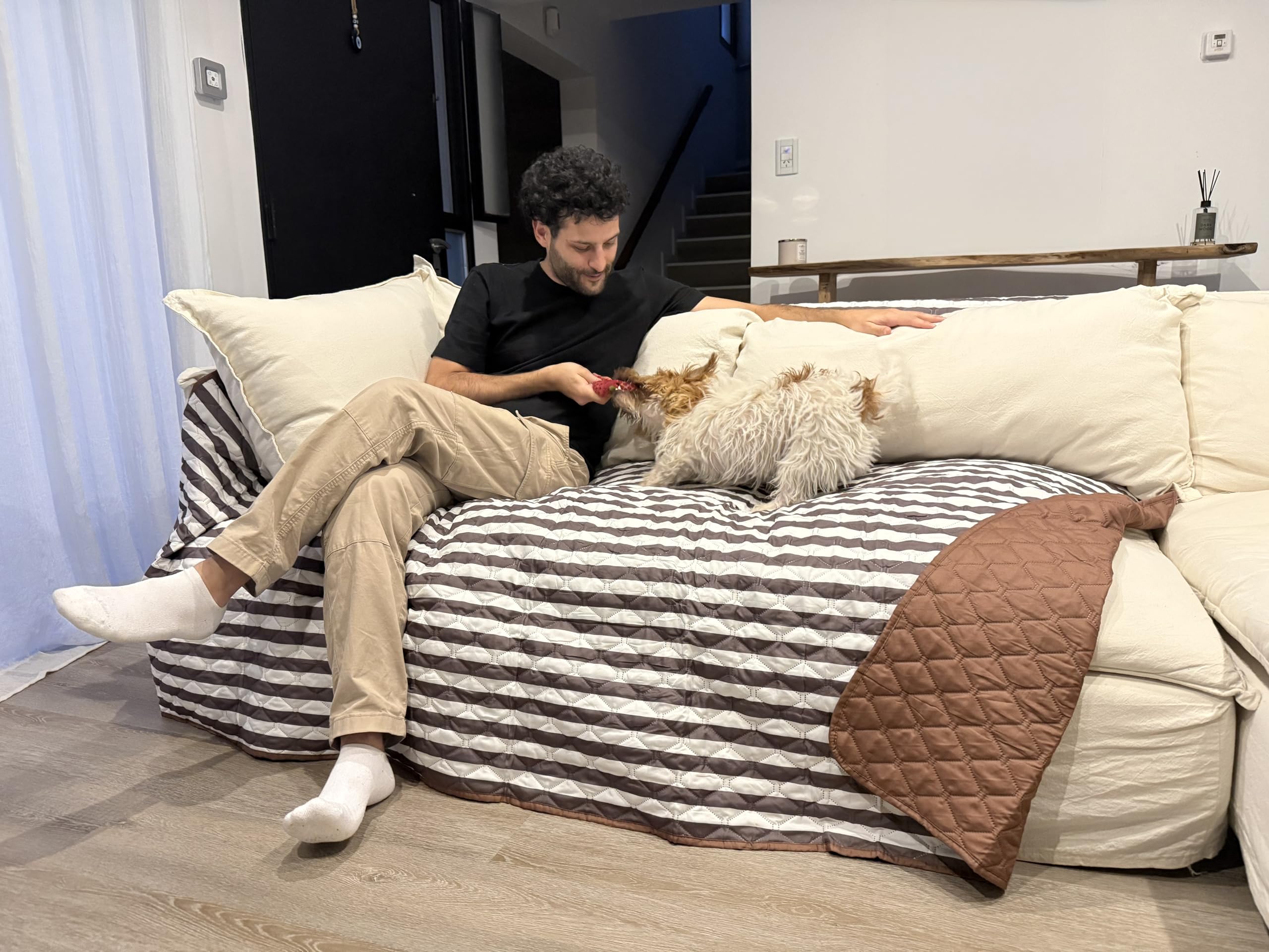 Waterproof Reversible Queen Size Blanket – Multi-Purpose Throw for Pets, Babies, Picnic, Bed, Car & Sofa – Soft, Durable & All-Season Cover (Queen Squares)