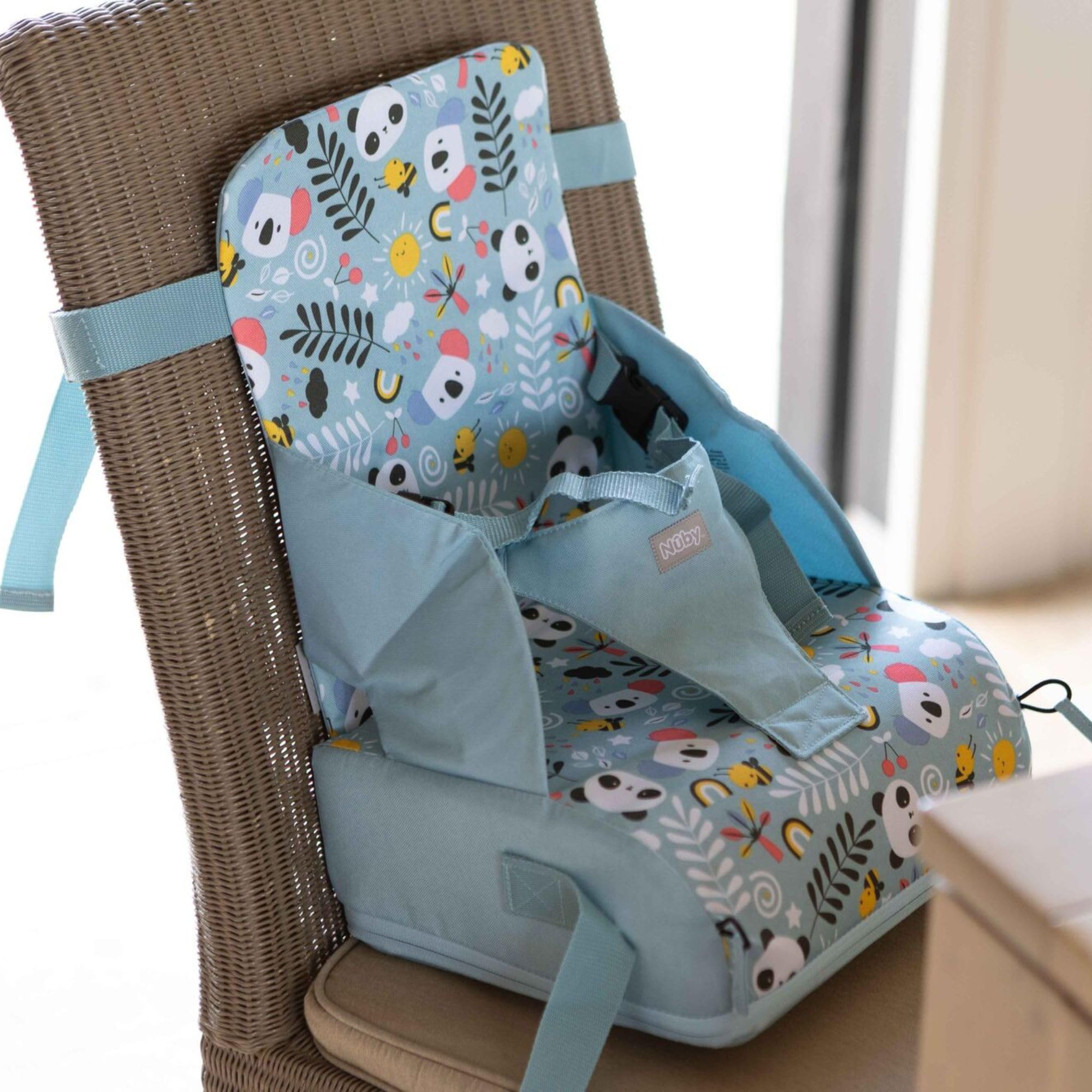 Nuby Siège Réhausseur Bébé/Enfants Portable | Pliable en Sac Compact avec Pochette de Rangement | Imperméable | Housse Amovible | Idéal pour les Repas à la Maison et en Voyage | 6+ Mois