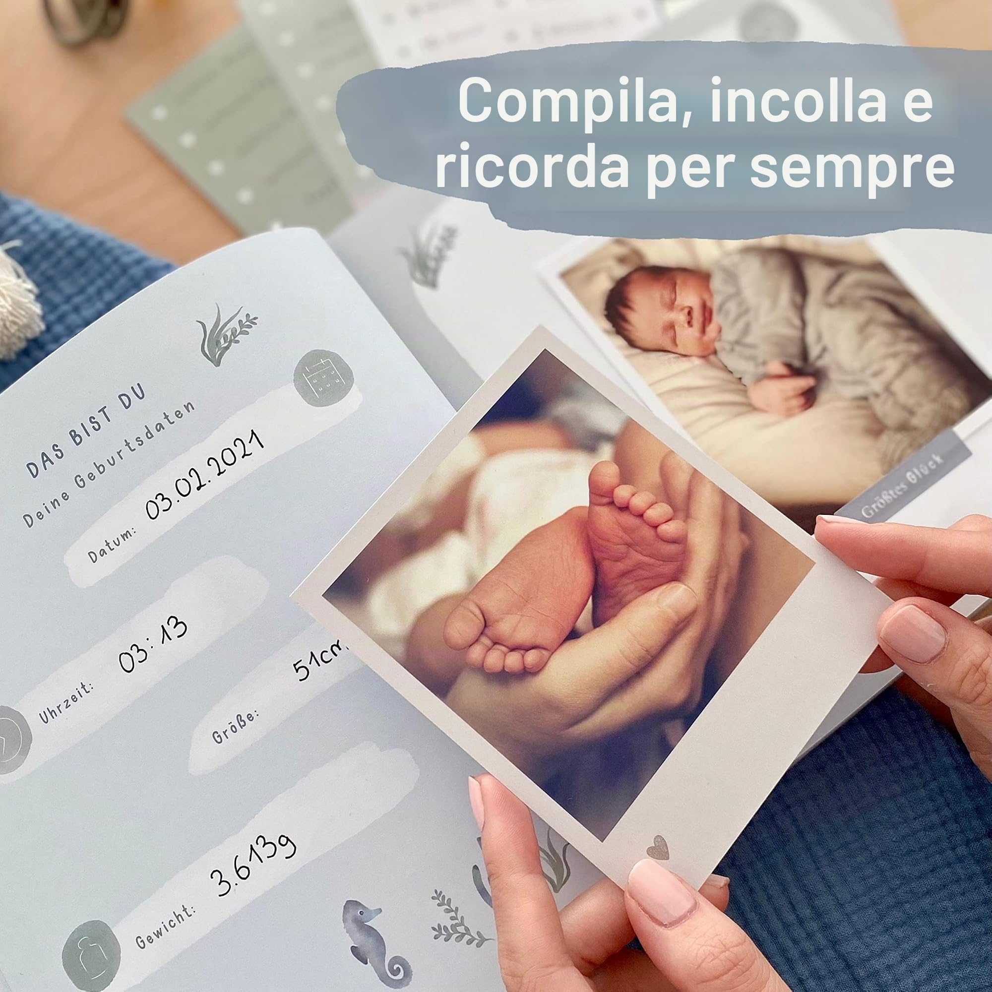 mintkind Il mio primo anno di album per neonati balena blu – diario delicato con 176 pagine e set di adesivi per ricordi preziosi del primo anno di vita, copertina rigida progettata con cura 21 x 21