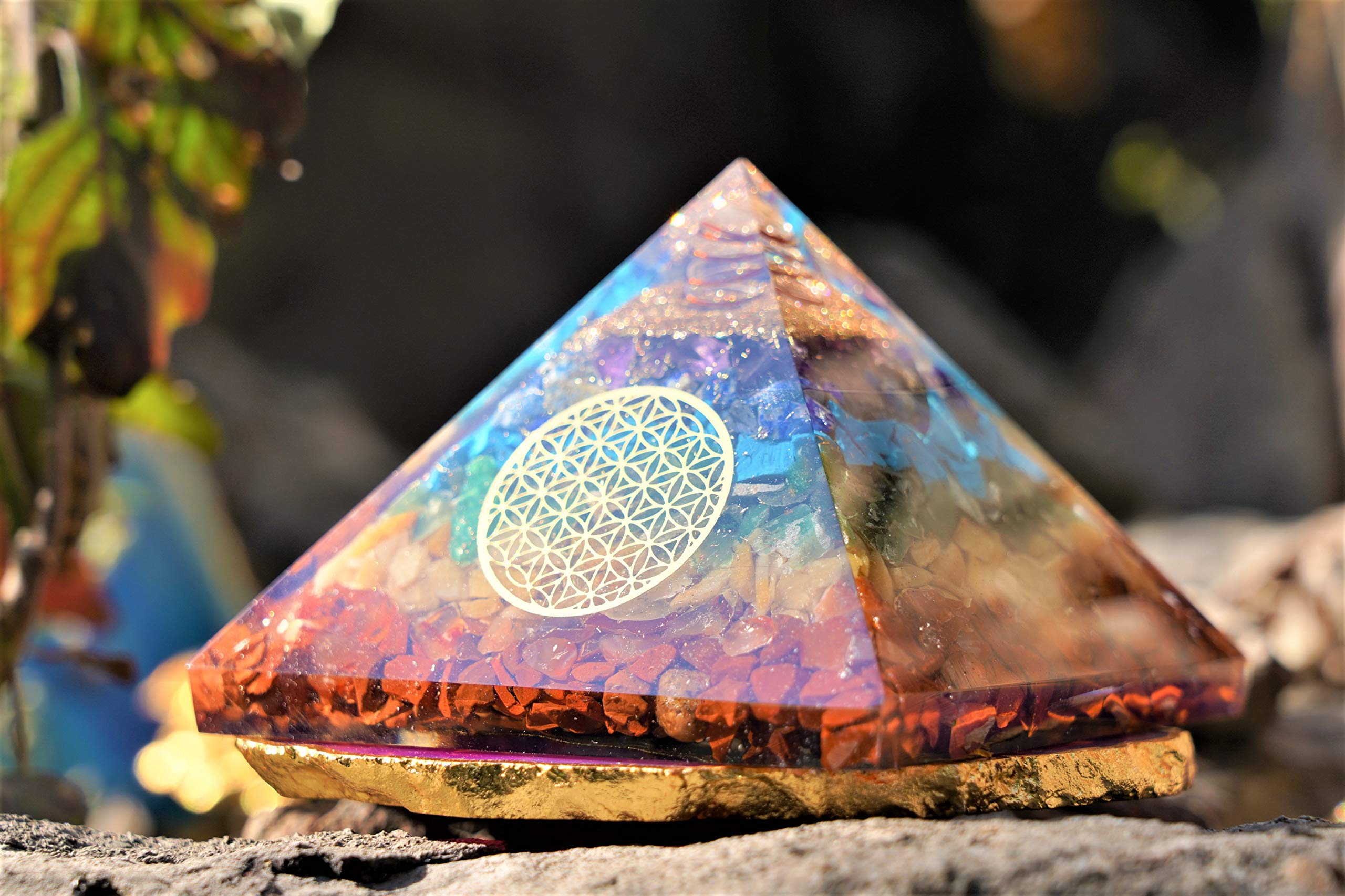 Amazon.co.jp: Crocon 7つのチャクラオルゴンピラミッド ヒーリング