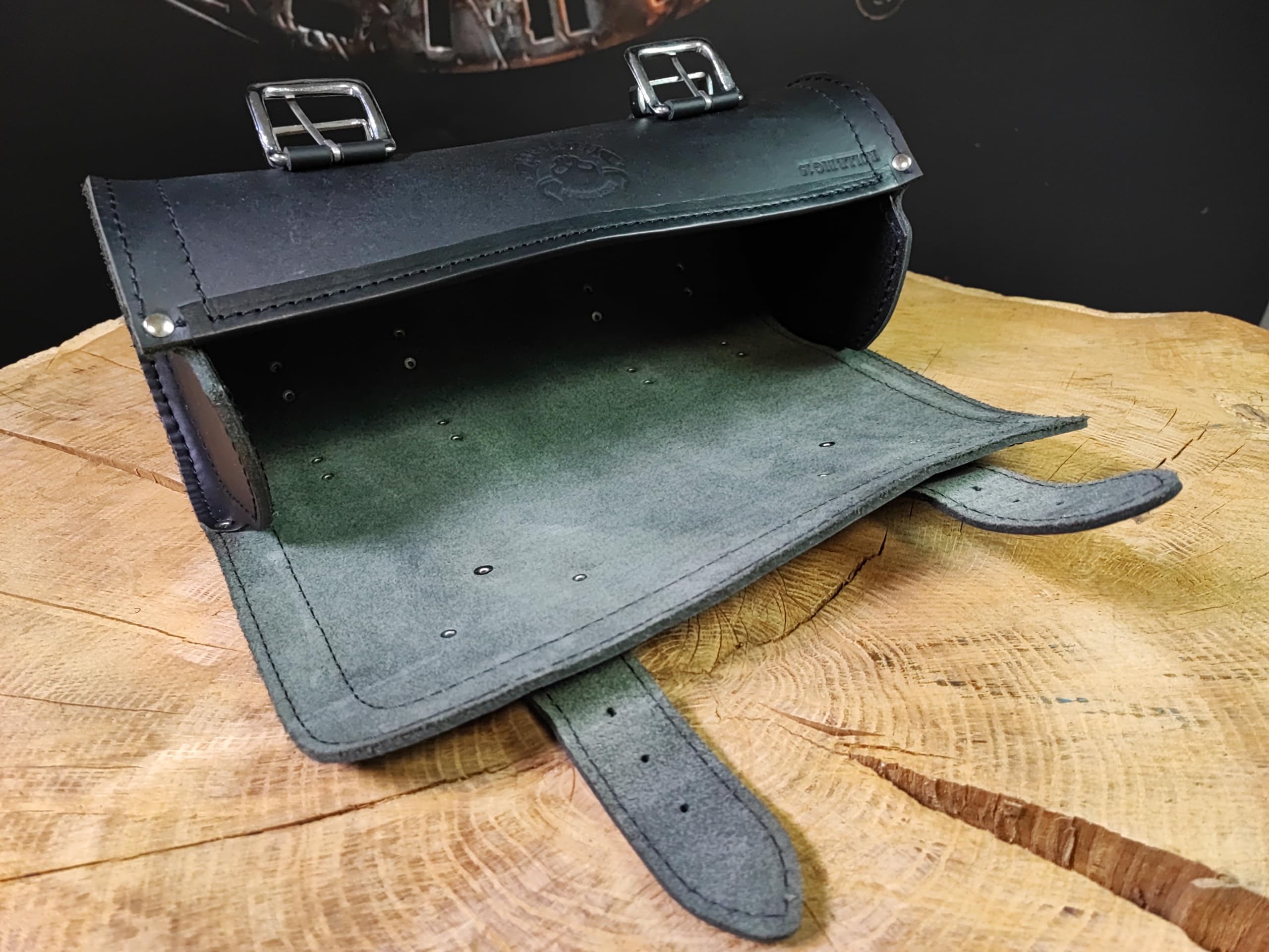 Werkzeugrolle Big 15 Lenkerrolle Gepäckrolle kompatibel mit Chopper Harley Davidson HD Motorrad Bikertaschen Lederrolle Werkzeugrolle Bugrolle Werkzeugtasche