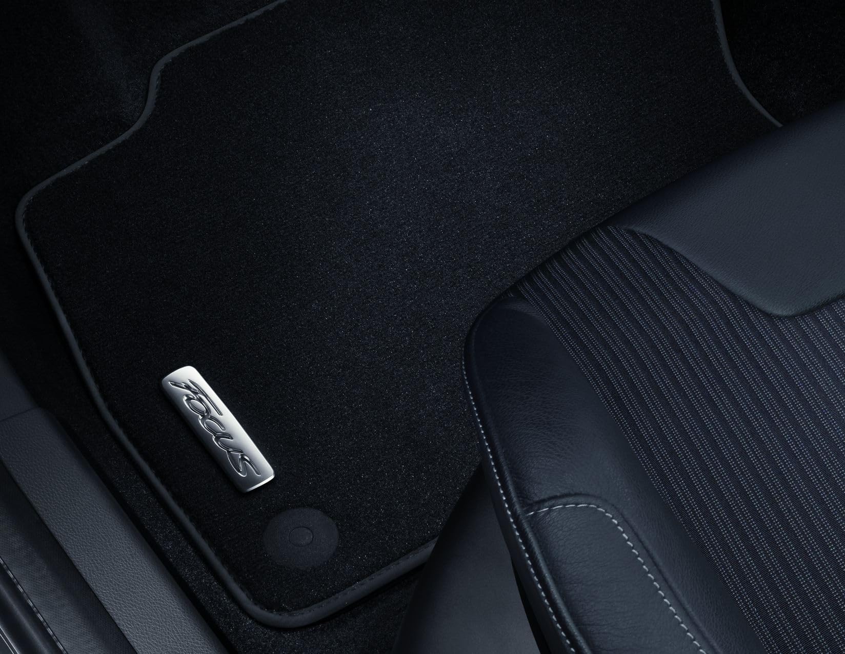 Original Ford Focus 2015-2018 Velours-Teppichfußmatten vorne, schwarz