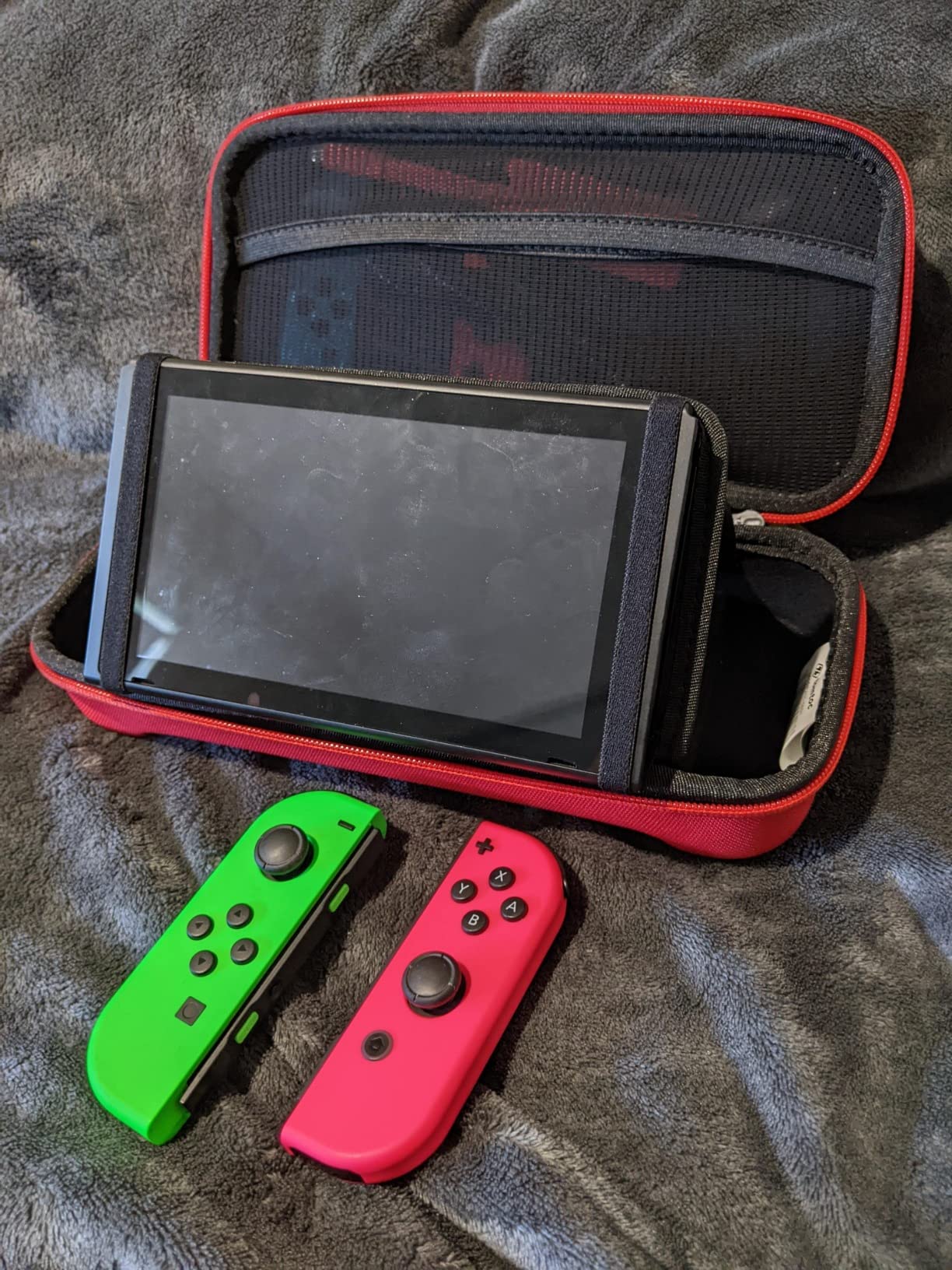 Great quality carry case with plenty of space