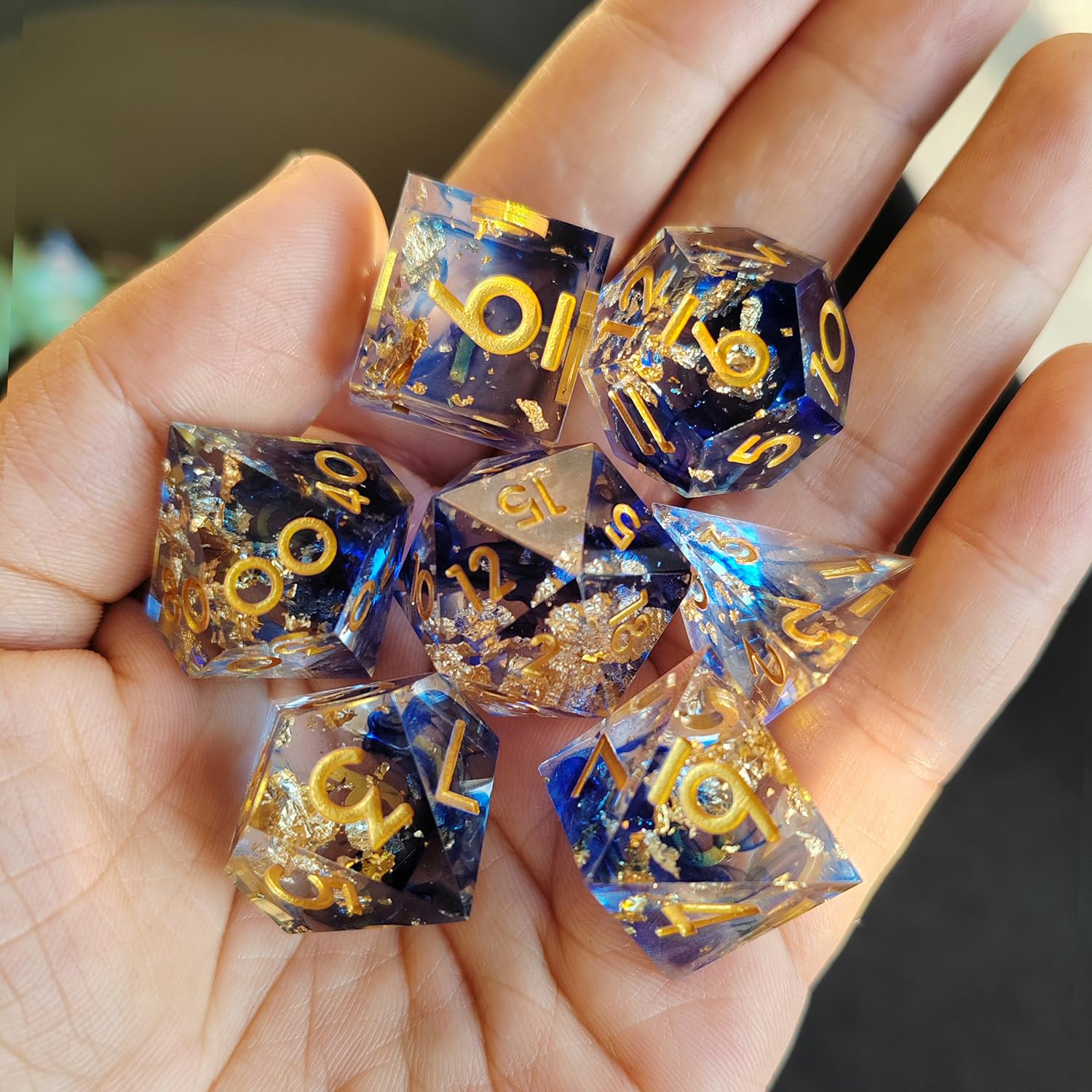 Juego Dados DND 7 Piezas D4 D6 D8 D10 D12 D20 D% Poliédrico Hecho a Mano Resina con Bordes Afilados Dados D&D para Mazmorras y Dragones Pathfinder Roll Juegos de Mesa RPG MTG con Caja Regalo