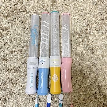 日向坂46 1st写真集、ペンライト、書本、ペンライト他 Amazon.co.jp: 日向坂46 推しメンペンライト Ver.2 藤嶌果歩