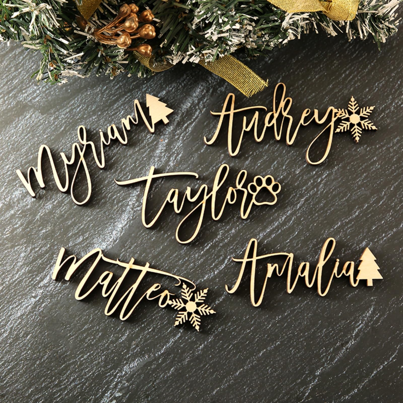 IEK Christmas Place Cards Christmas Stocking Tags Merry Tags Personalized Christmas Tags with Decors, Wooden paw