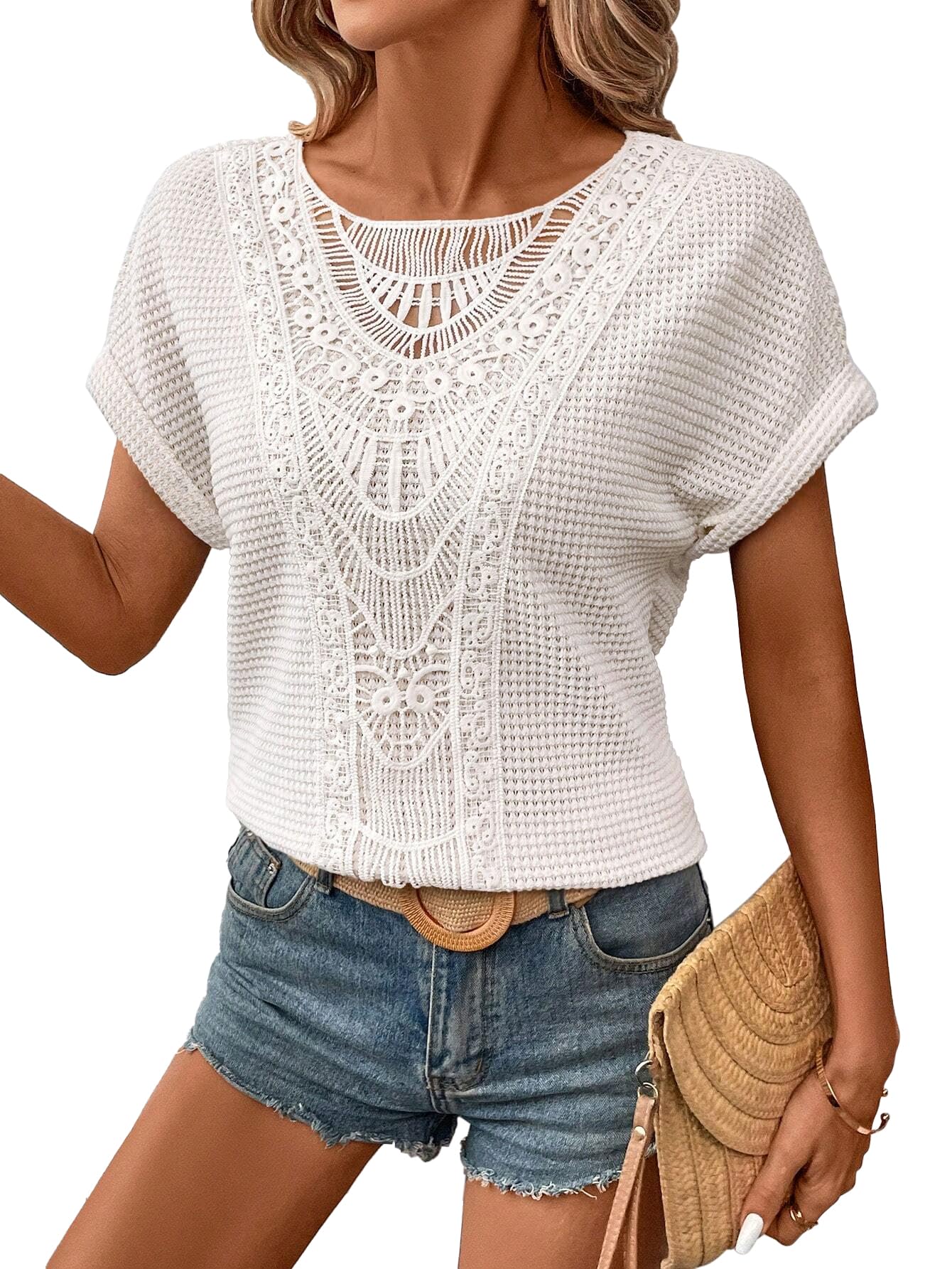 Chicrise Tshirt Damen Sommer Rundhals Lochstickerei Bluse Waffel Spitzen Kurzarm Oberteile Elegant