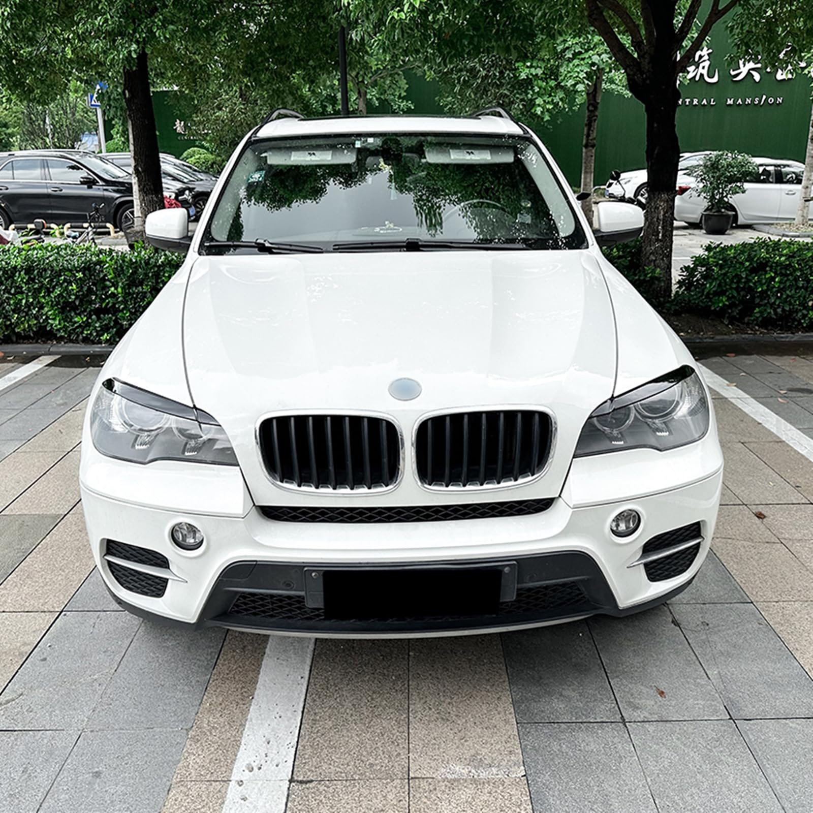 1 coppia di adesivi per paraurti e sopracciglio per fari anteriori per BMW X5 E70 08-13 nero lucido