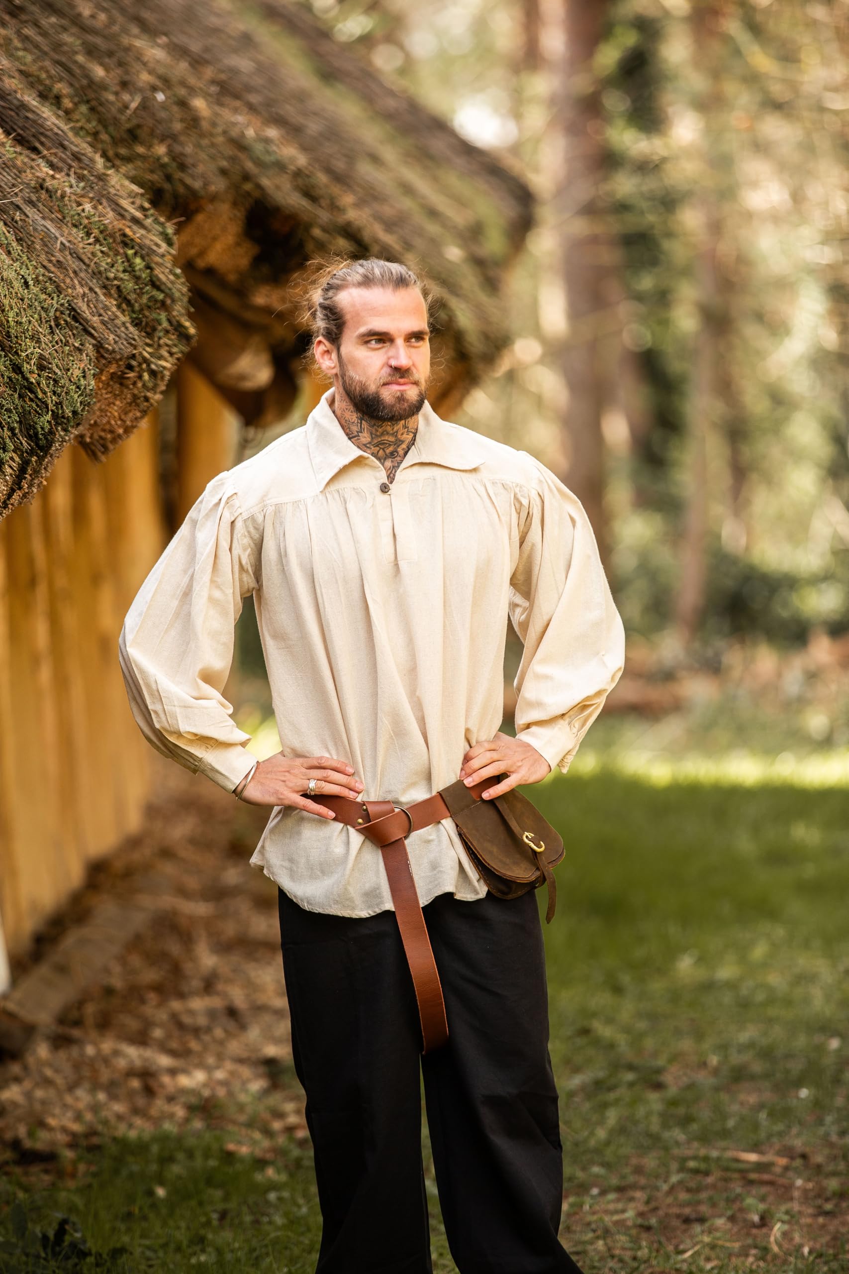 Leonardo Carbone® Camisa pirata James con cuello – Ropa medieval, camisa medieval para hombre, ropa LARP, traje de festival, disfraz de pirata, camisas informales de manga larga – 100% algodón