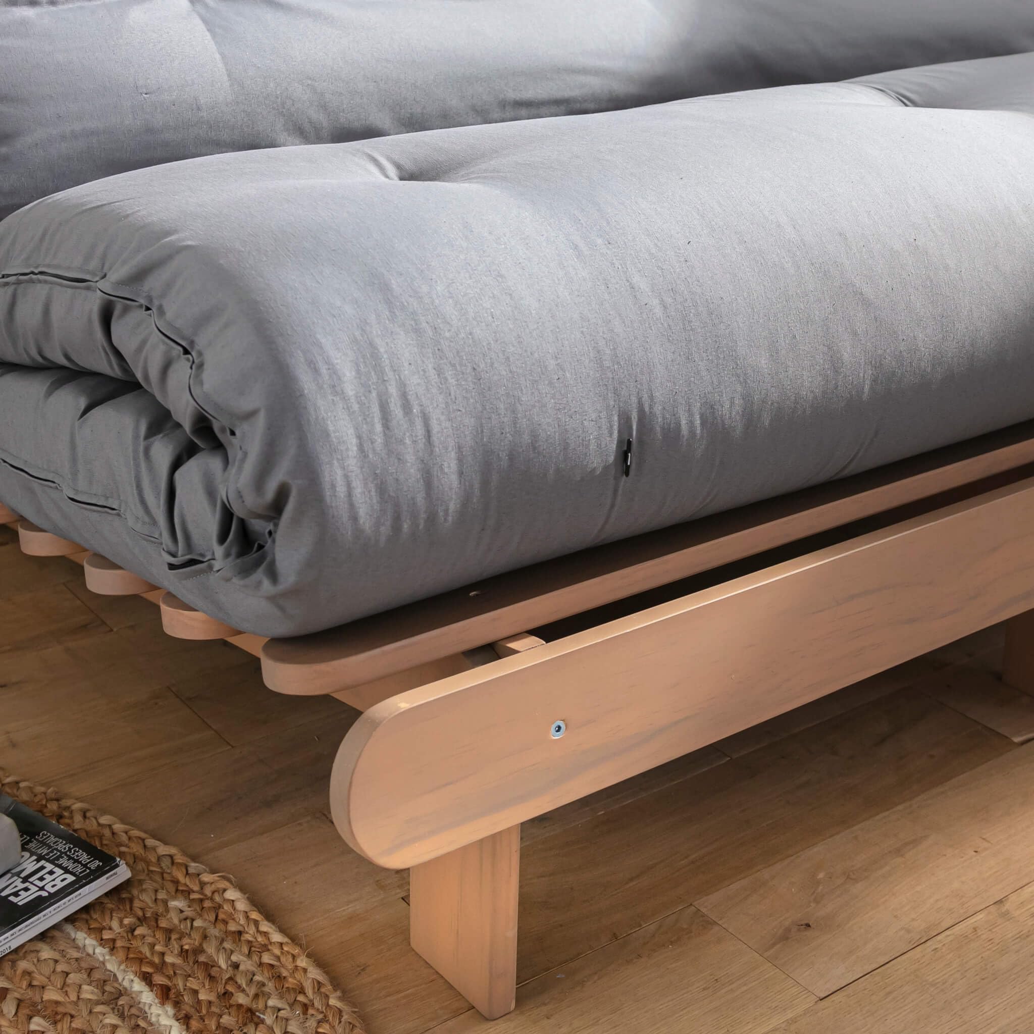 Terre de Nuit - Ensemble Matelas futon en Coton et Structure en Bois Massif Taupe 140x200 Gris en Pin Massif - Gris
